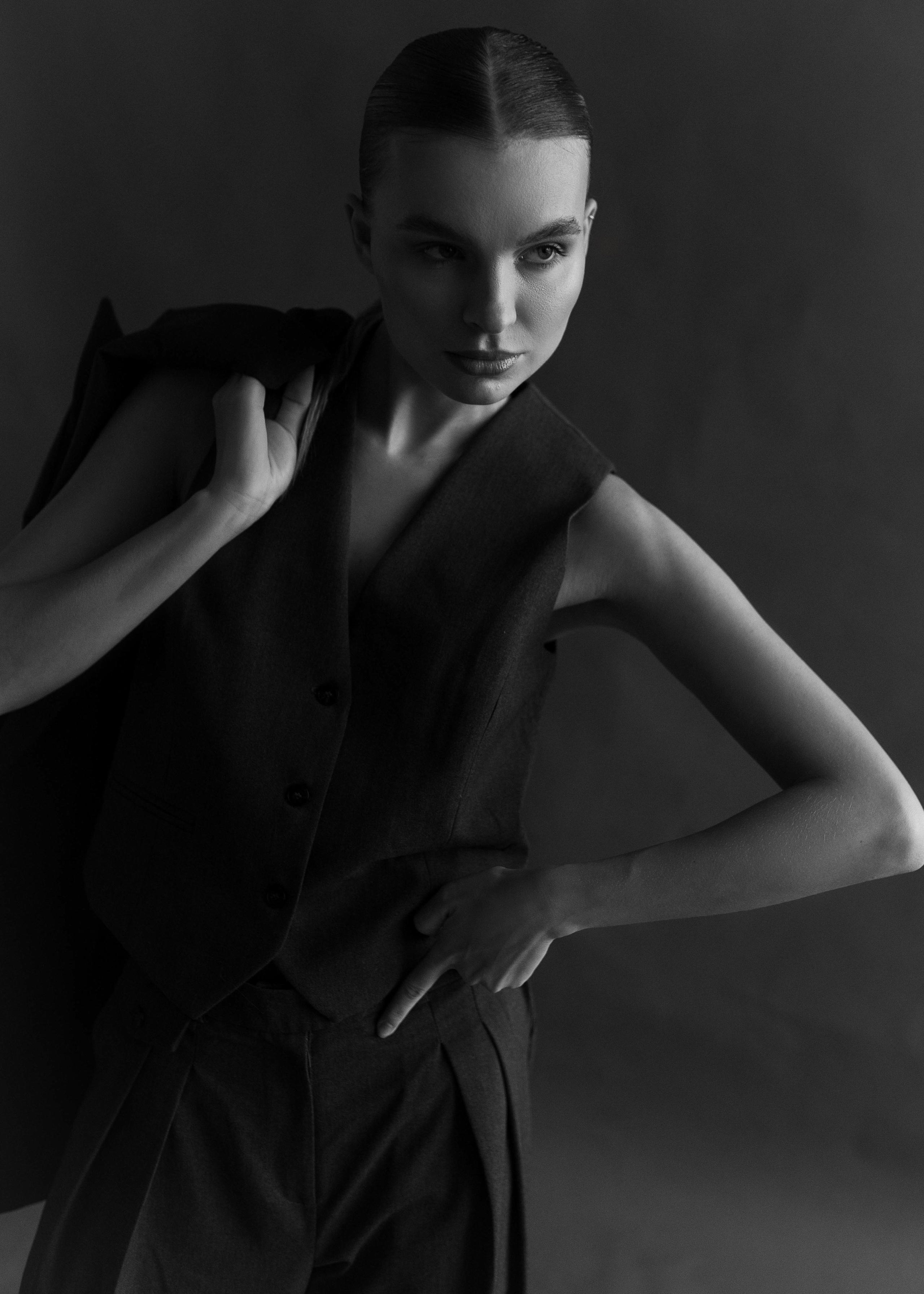 Портфолио со студийными съемками. Женский и свадебный фотограф Анастасия Митрохина