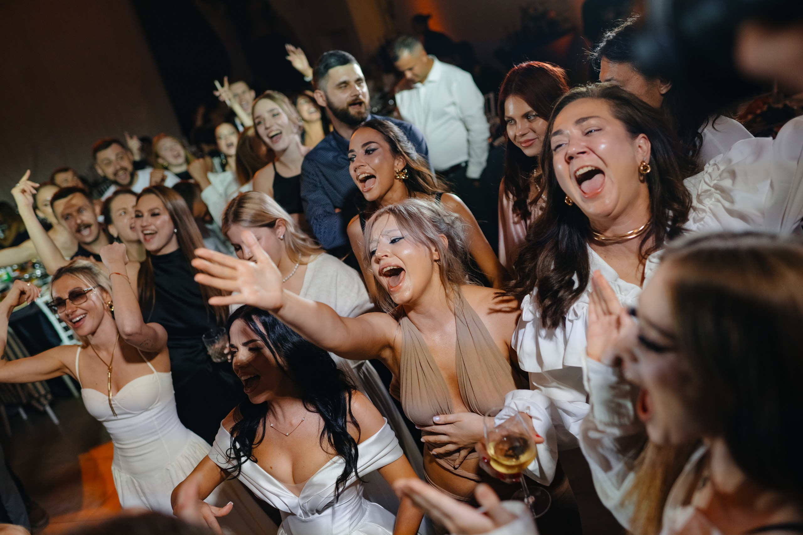 Фотограф на свадьбу Минск Москва Санкт-Петербург Свадебный фотограф Фотограф на свадьбу Репортажный фотограф Love Story Свадебная прогулка. Свадебный фотограф — Крюков Константин