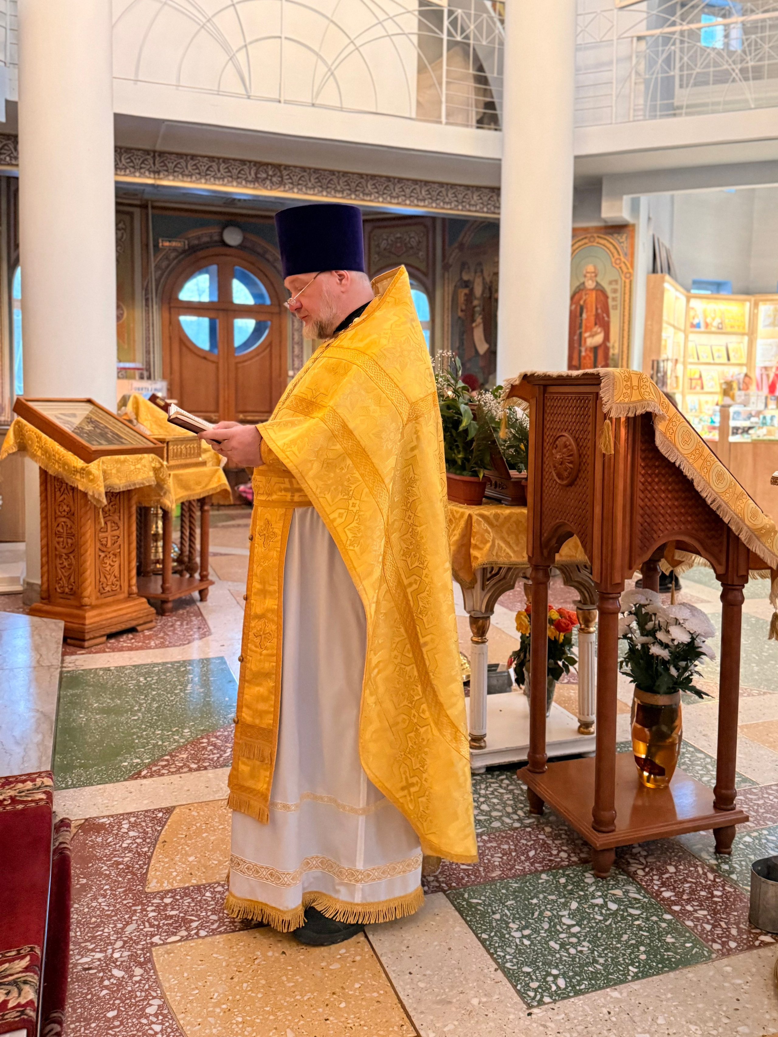 Соборная Божественная литургия духовенства Саратовского Юго-Западного благочиния. Саратовское Юго-Западное благочиние