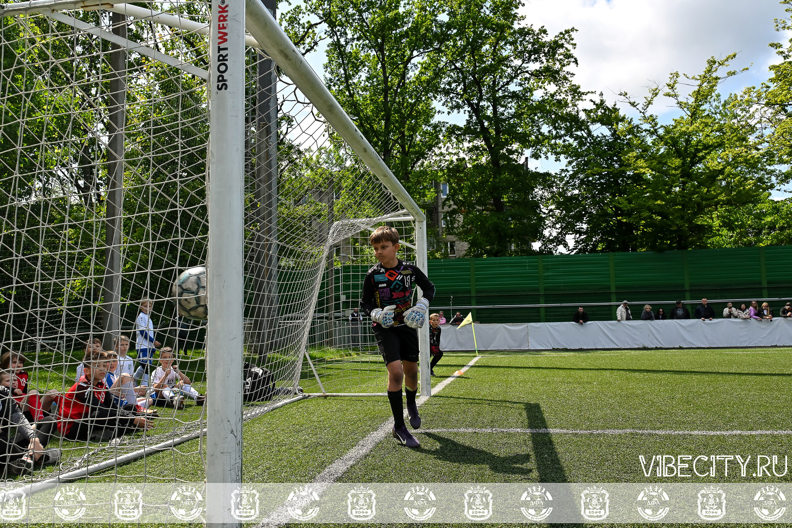 Большие Звезды светят Малым. VIBECITY.RU Вайб Сити Ру Фоторепортажи Фотоотчеты Калининград