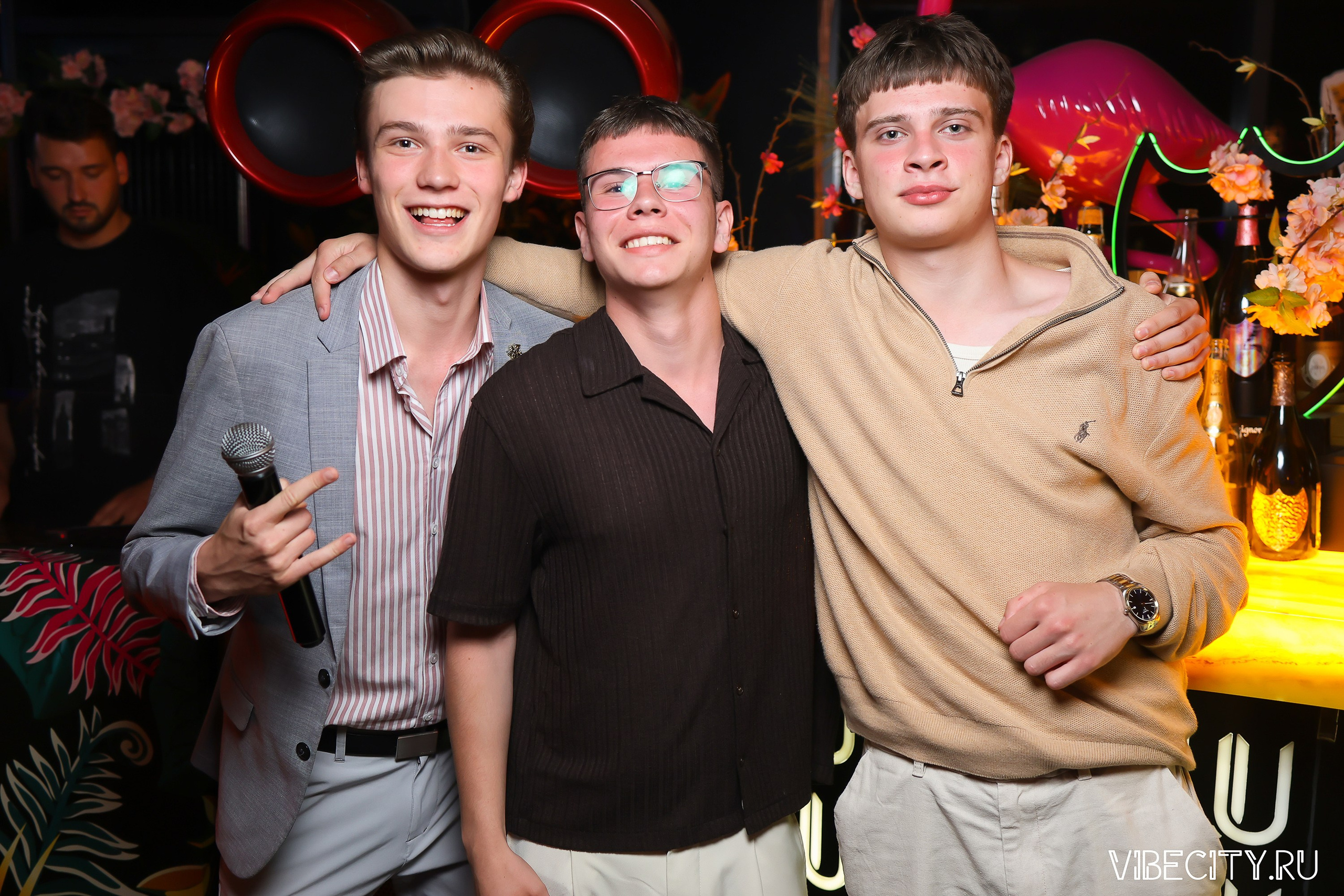 DOUBLE U. VIBECITY.RU Вайб Сити Ру Фоторепортажи Фотоотчеты Калининград