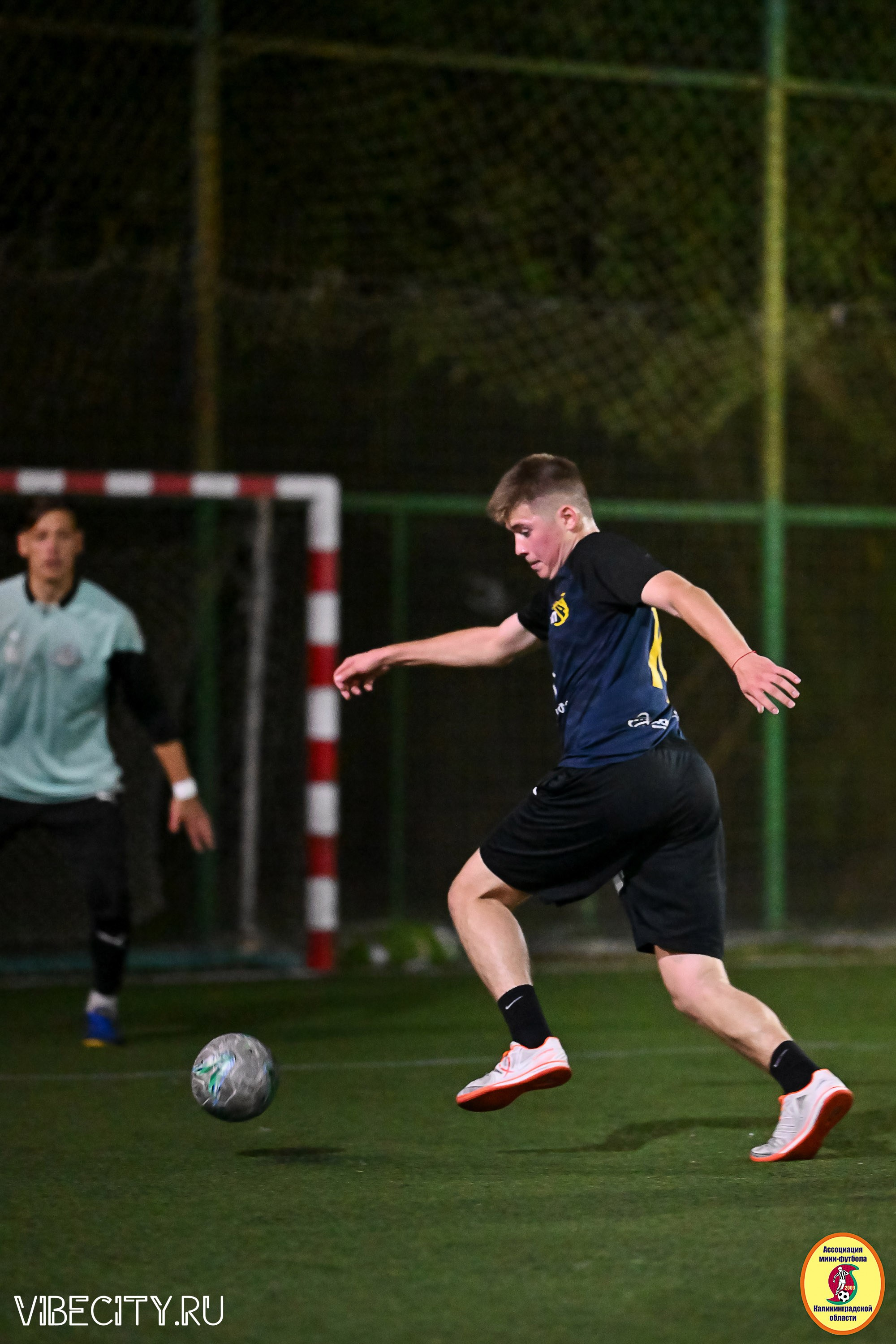 ФИНАЛЬНЫЕ ИГРЫ КУБКА МИНИ-ФУТБОЛЬНОЙ ЛИГИ И КУБКА КОРПОРАТИВНОЙ МФЛ 2025. VIBECITY.RU Вайб Сити Ру Фоторепортажи Фотоотчеты Калининград