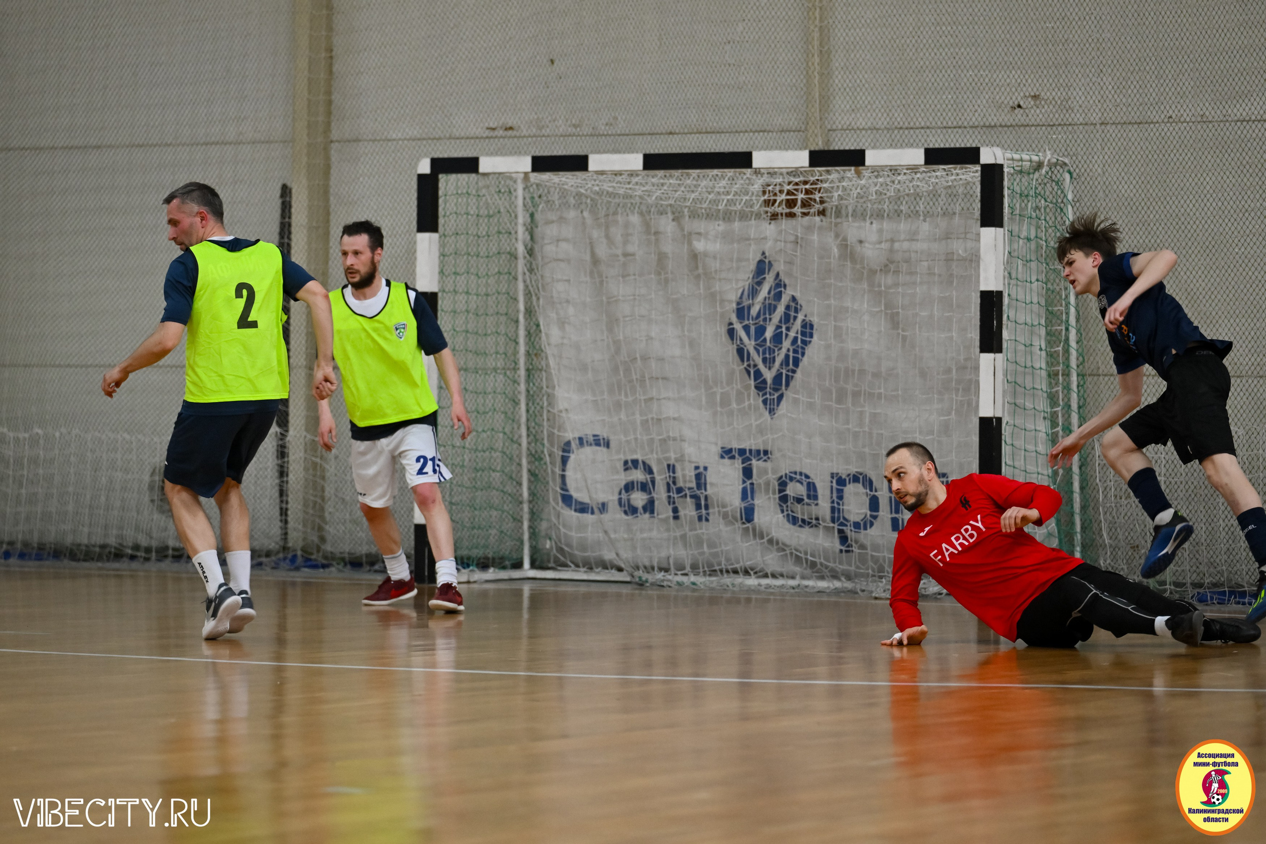 8 тур Корпоративной Бизнес-Лиги по футзалу. VIBECITY.RU Вайб Сити Ру Фоторепортажи Фотоотчеты Калининград