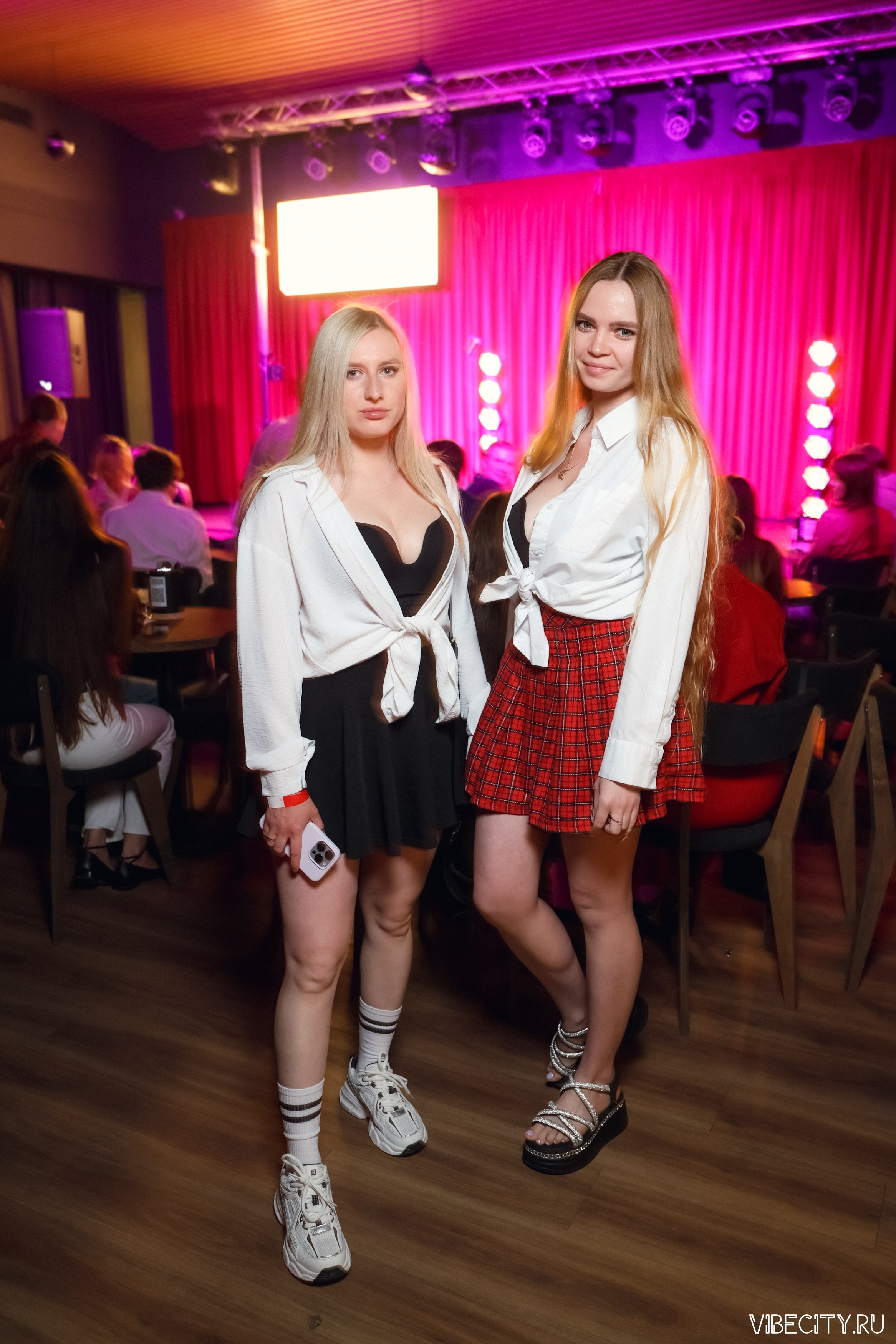 Стендап клуб Локация. VIBECITY.RU Вайб Сити Ру Фоторепортажи Фотоотчеты Калининград