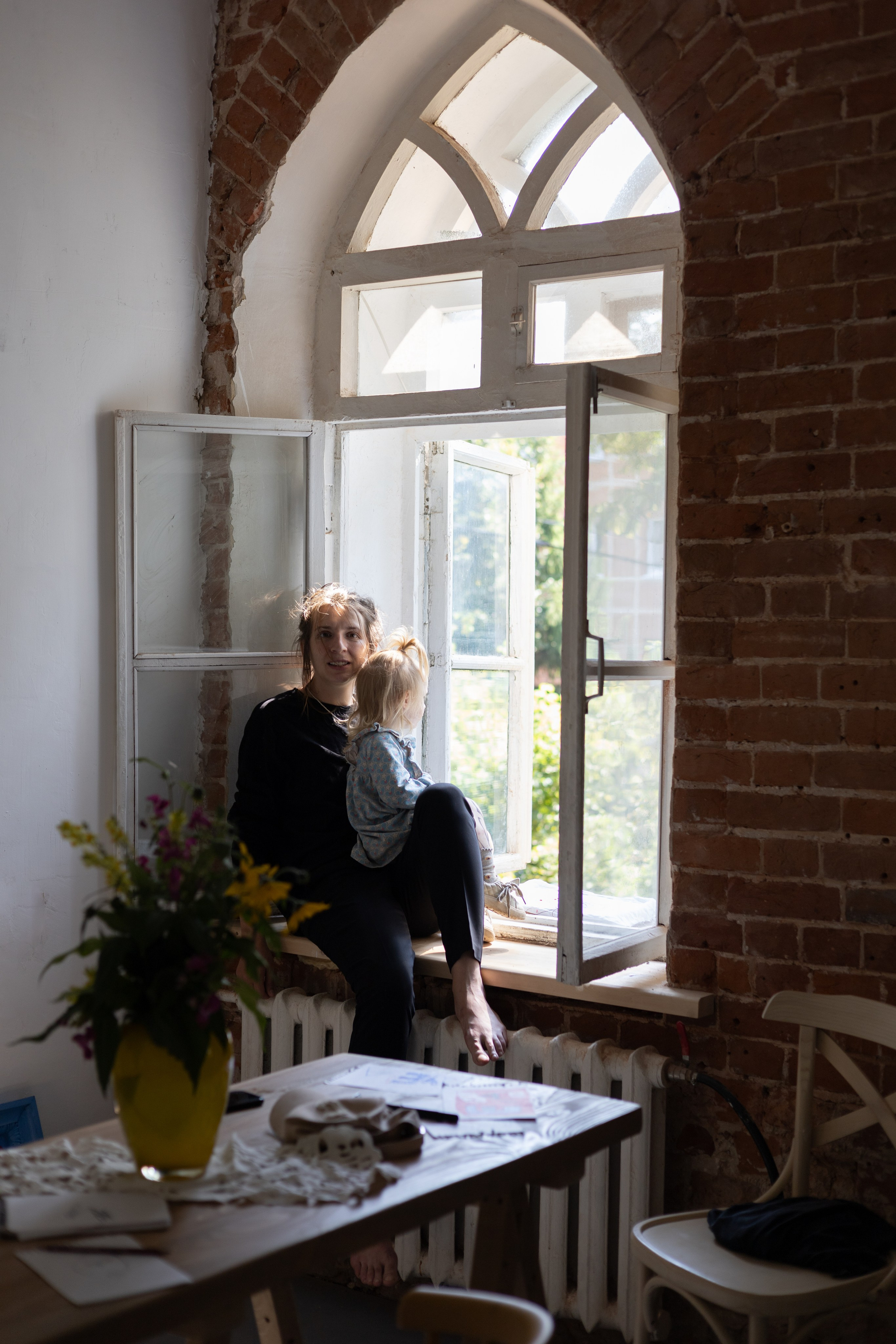 Вера и дети в мастерской. Портрет художника. Марина Лавинская Фотограф из Москвы