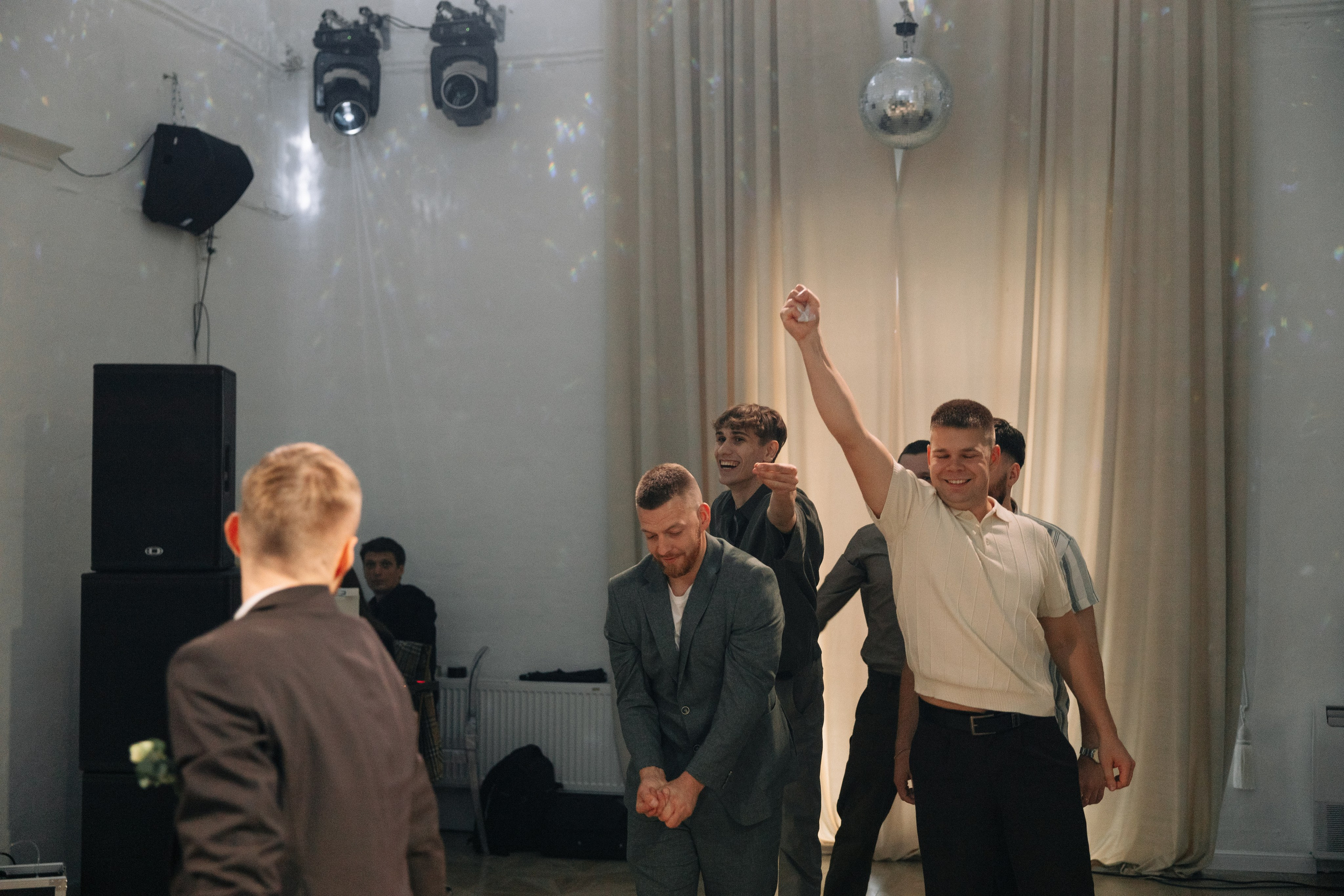 Арина и Александр, Вилла Парк. Свадебный и прогулочный фотограф в Санкт-Петербурге Дарья Корель