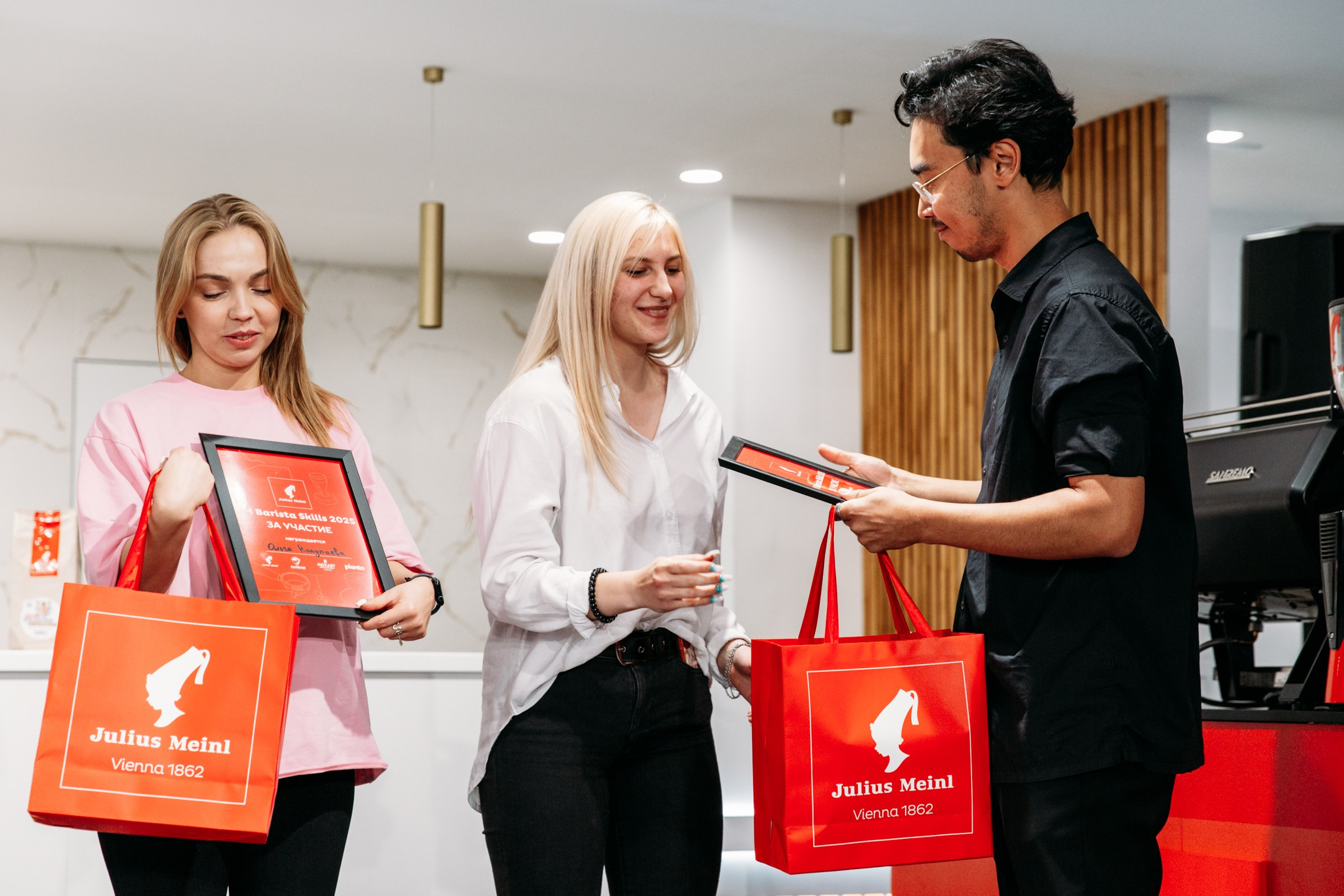 Чемпионат для бариста от Julius Meinl 2025. Фотограф в Иркутске Евгения Айвазова