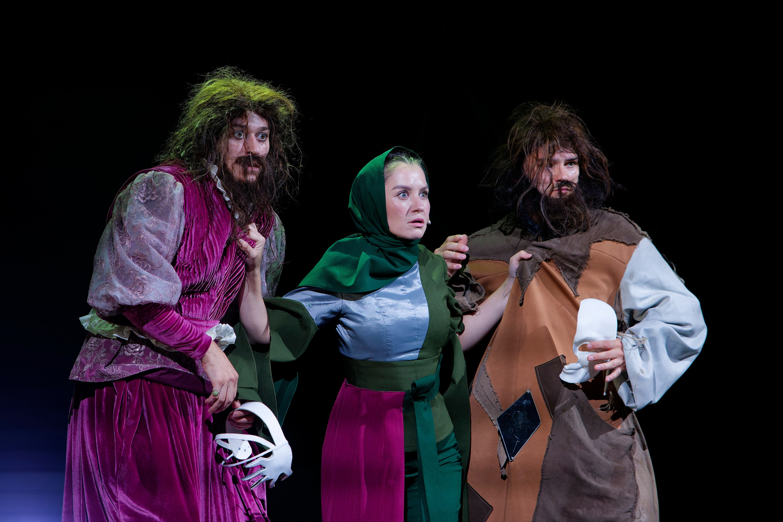 Спектакль «Любовь к трем апельсинам». Кутузов Евгений Фотограф в Южно-Сахалинске