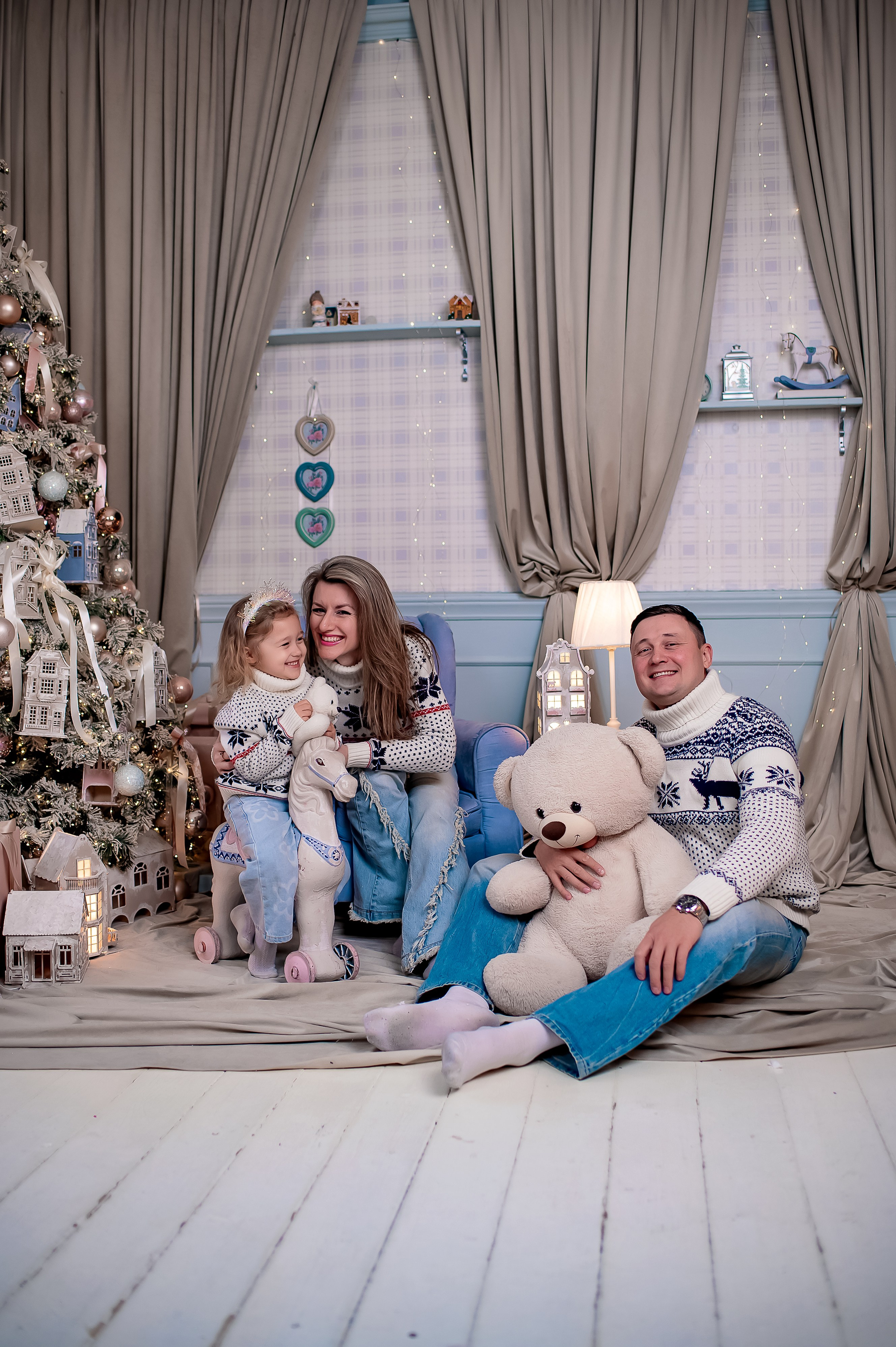 Семейная новогодняя фотосессия в г. Краснодар. Семейный и детский фотограф в Краснодаре Ольга Осинцева