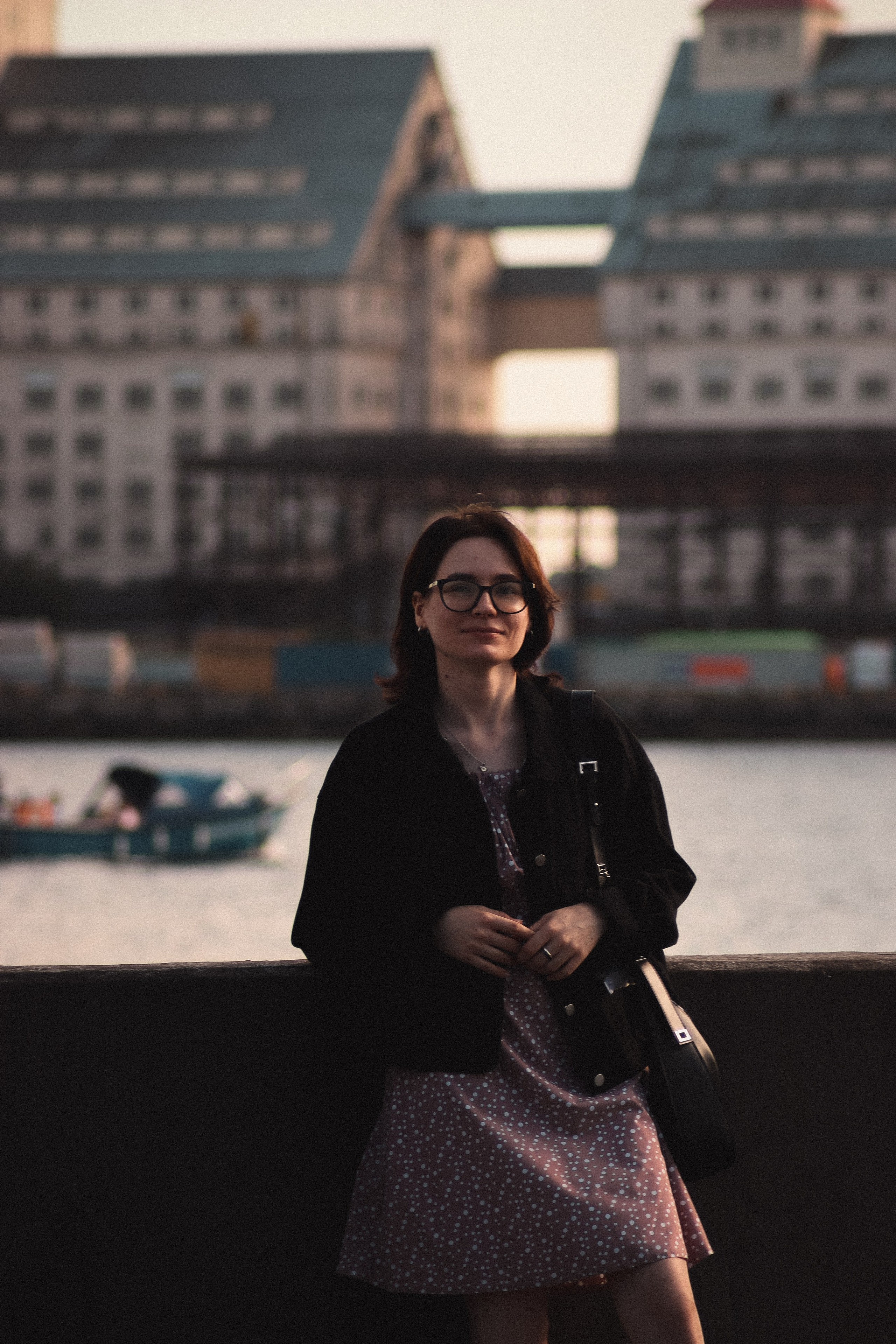 Юля П. (Near the water). — Digital Noise —