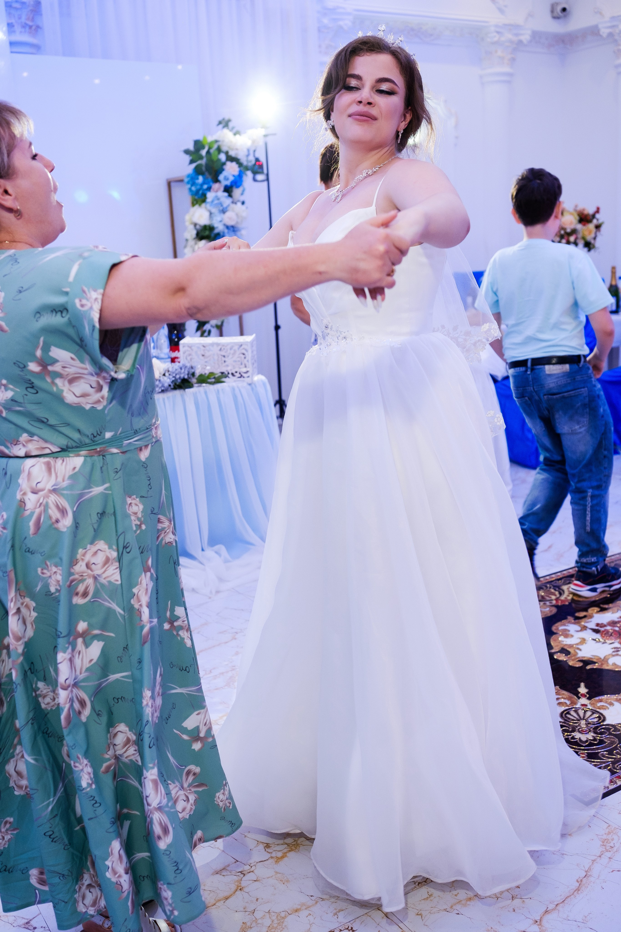 Сергей и Яна. Свадебный фотограф | репортаж | праздники | крещение