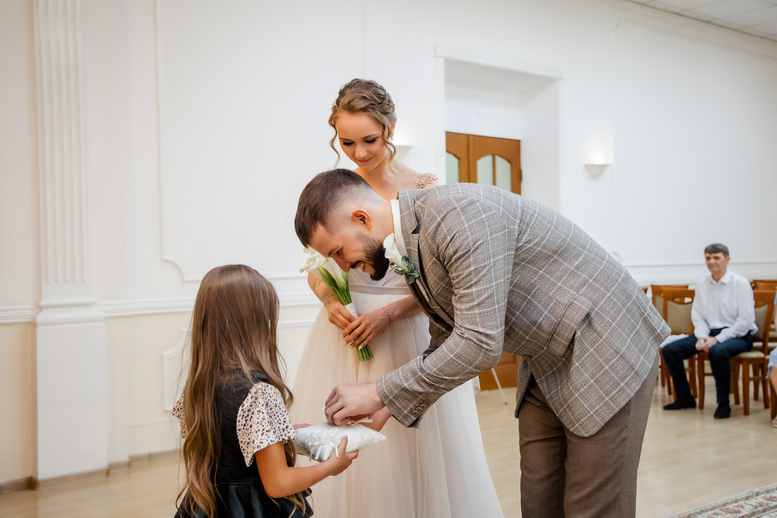 Степан и Ульяна. Утро. Загс. Прогулка. Дождь и солнце. Свадебный фотограф в Хабаровске