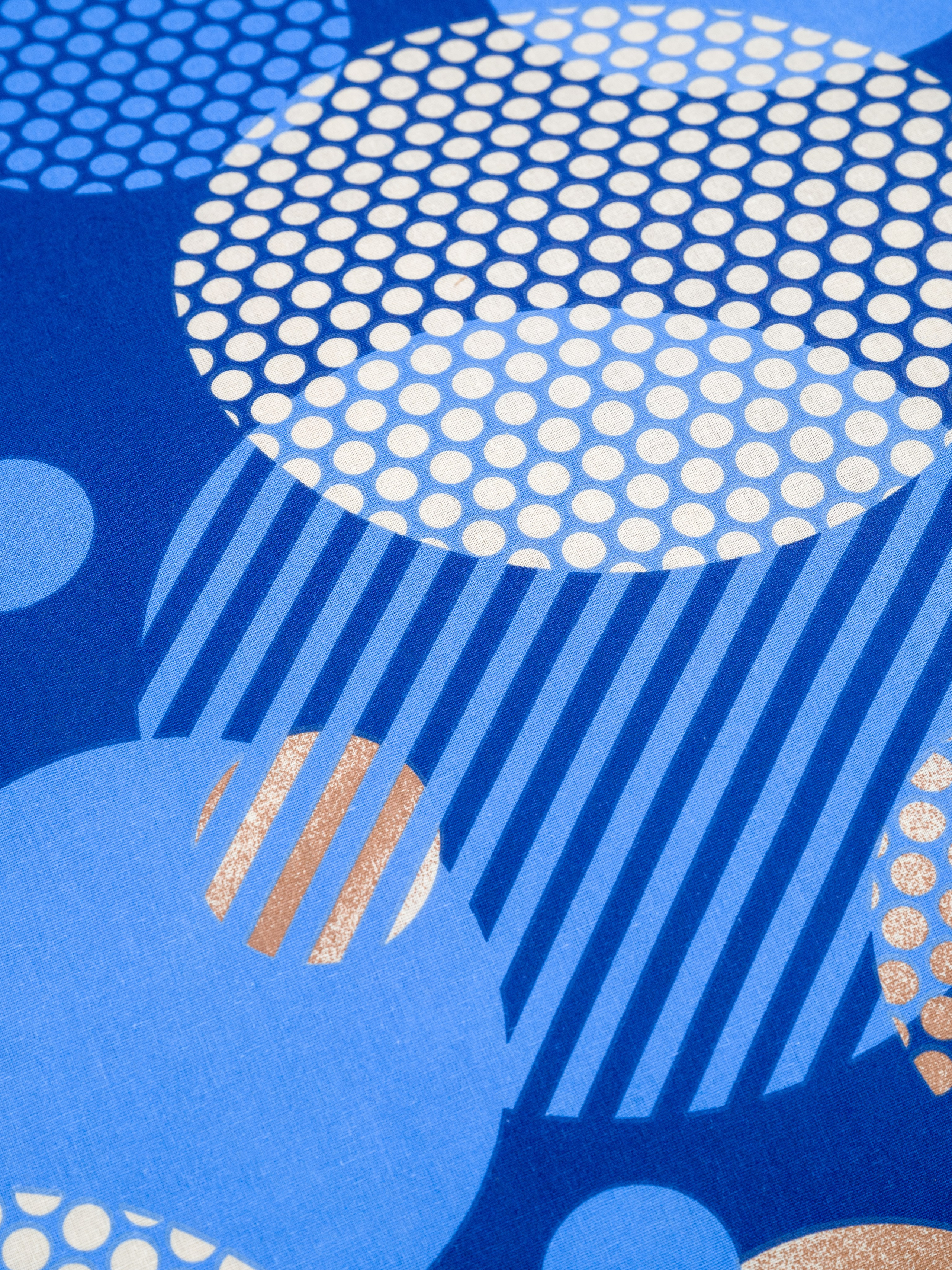 Съемка в студии «Изюм». Фотограф для маркетплейсов в г. Иваново Клещенок Юлия