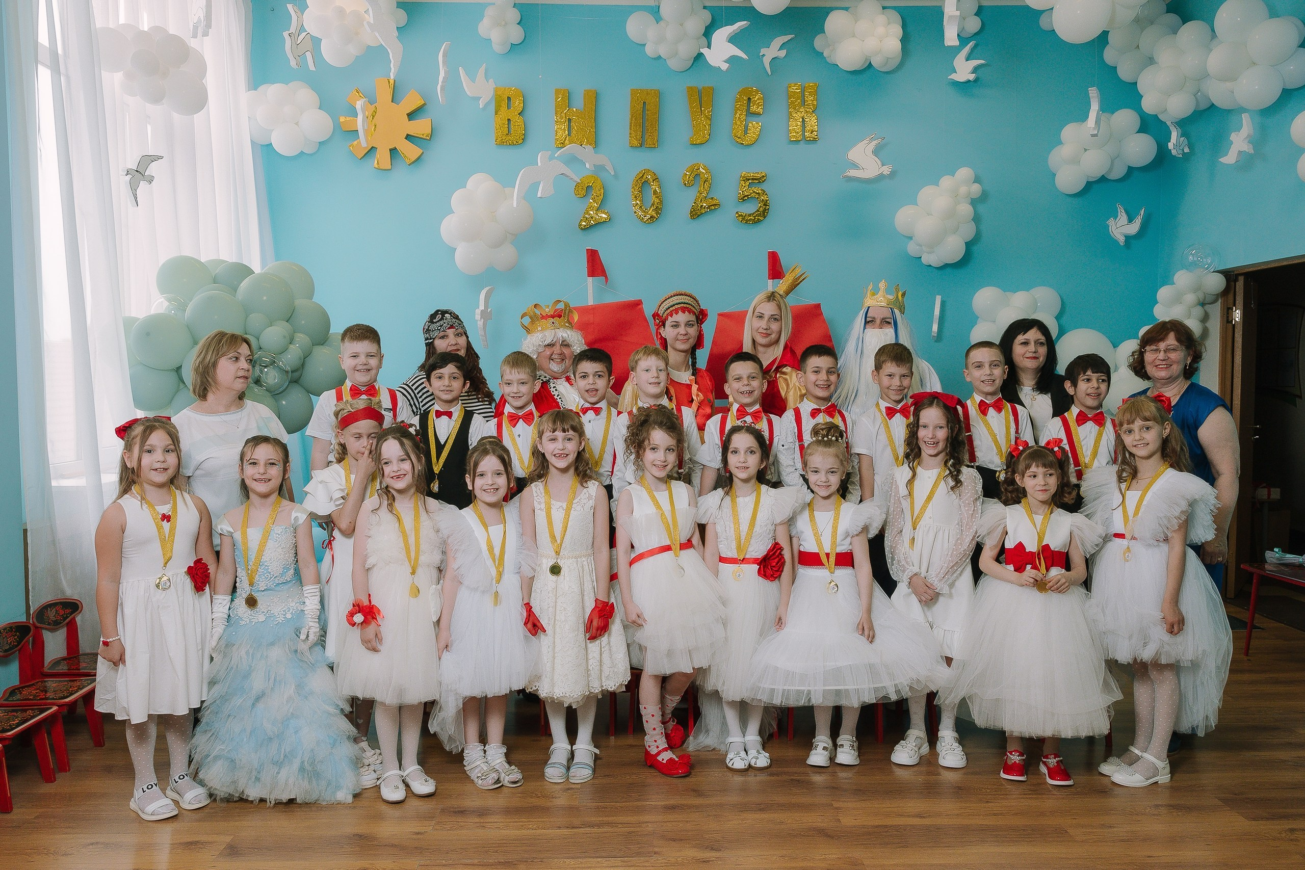 Выпускной 10 ДС. Выпускные альбомы Натальи Бутко: Новороссийск, Анапа, Геленджик