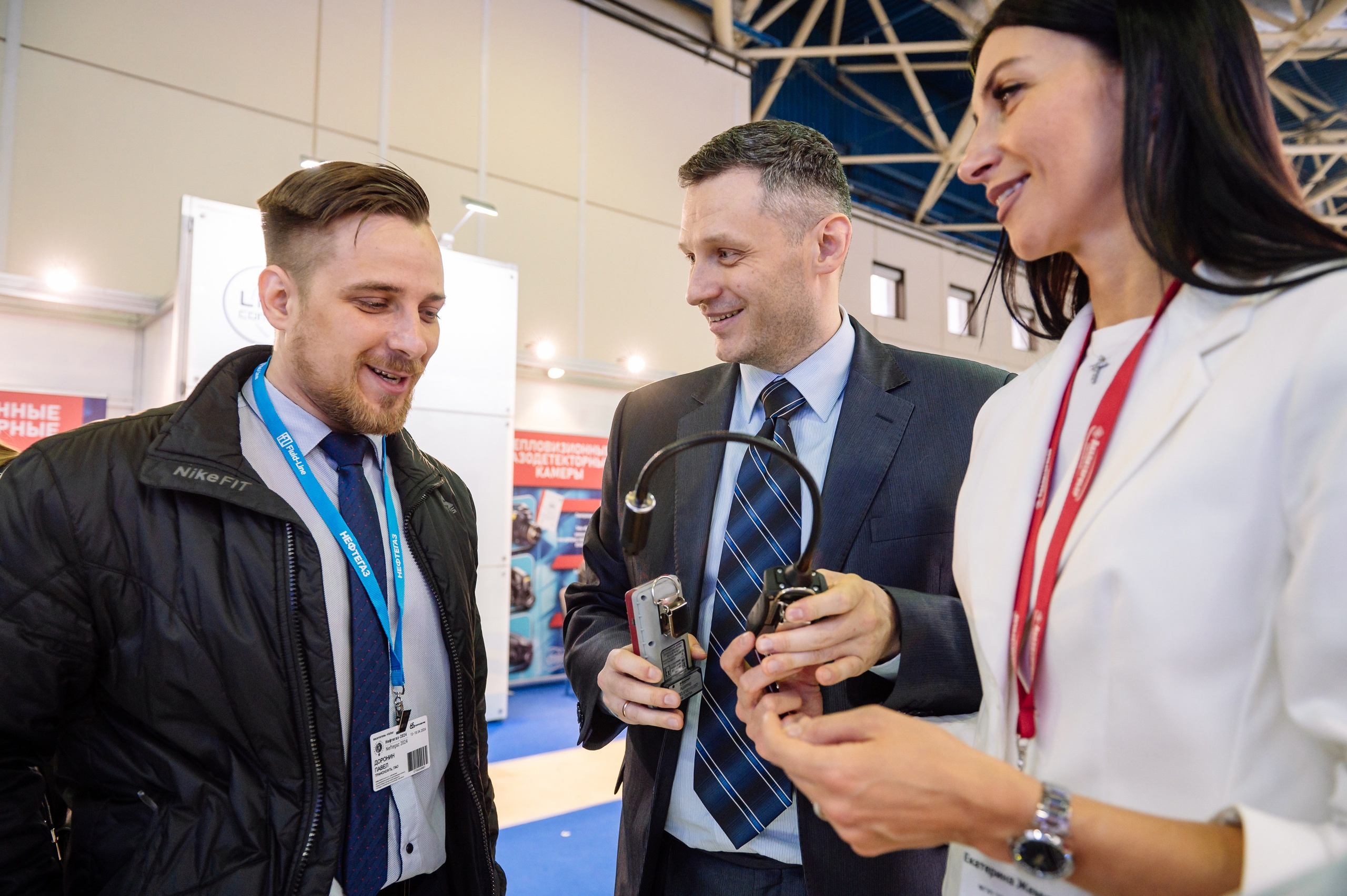 Аналитприбор на выставке Нефтегаз-24. Репортажный фотограф в Москве и по всему миру Степанова Юлия