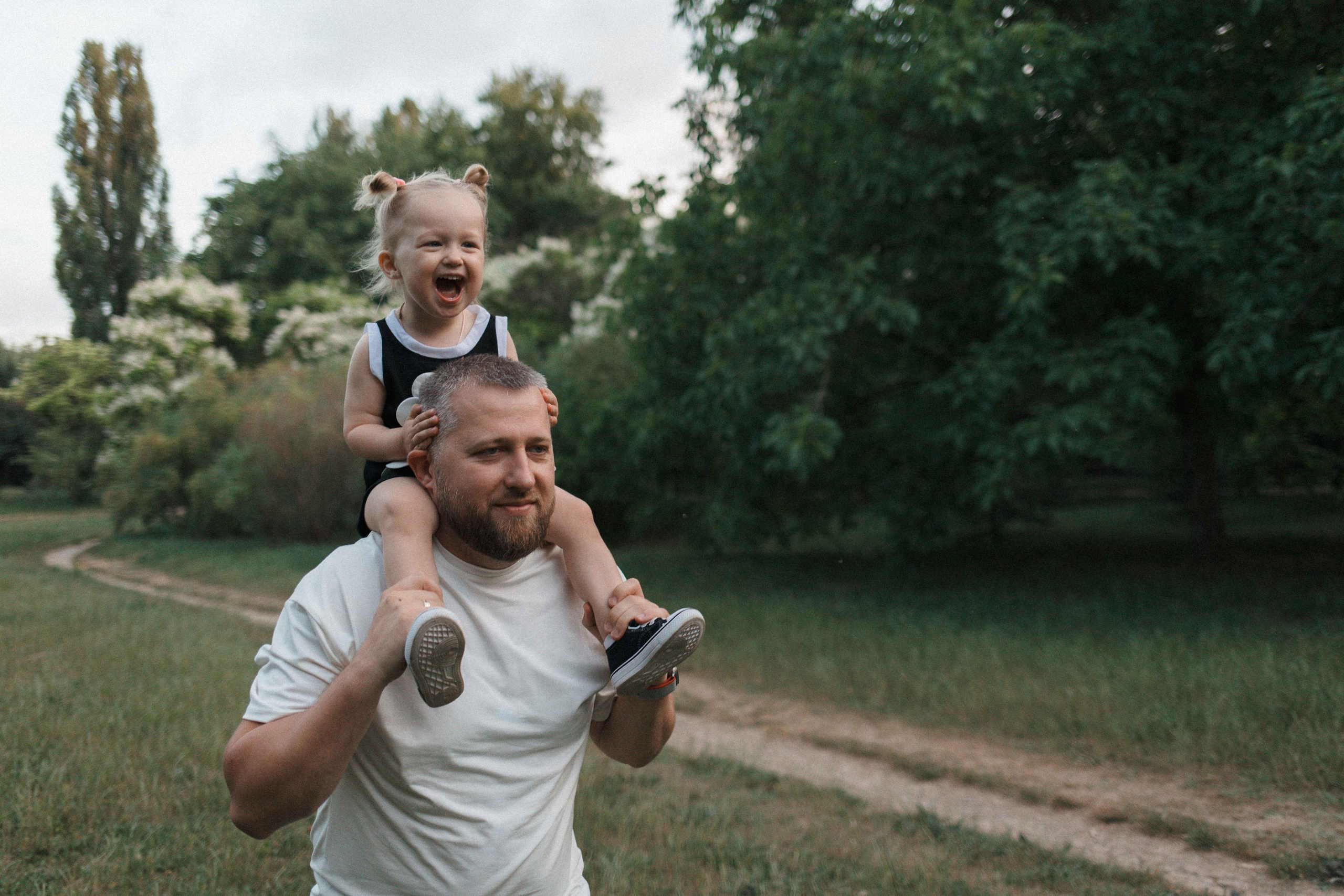 Парк, вечер). Свадебный фотограф Мироманов Николай в Крыму