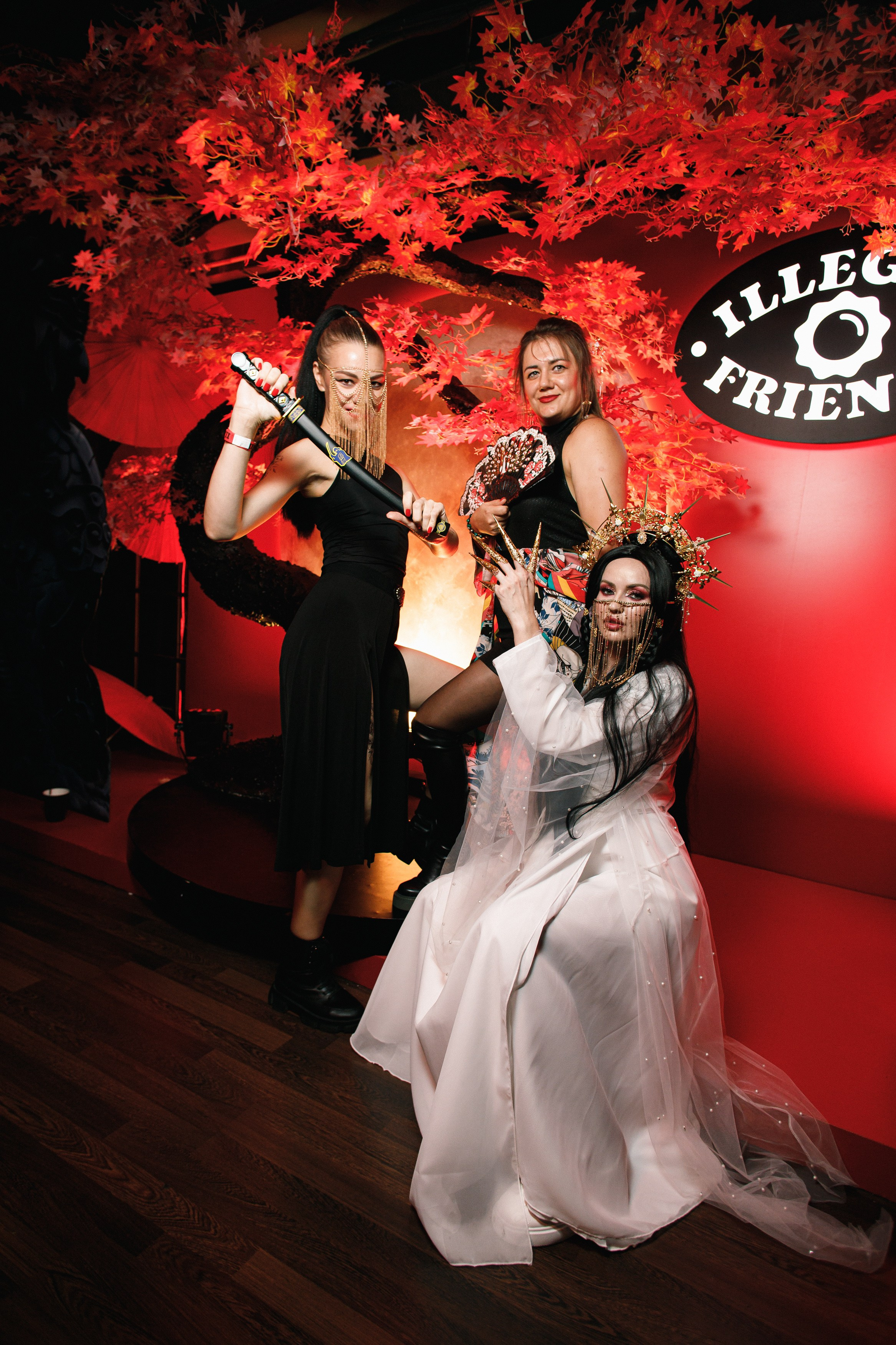 ILLEGAL FRIENDS | ASIA. СВОИ. ФОТООТЧЕТЫ-СОБЫТИЯ-МЕСТА