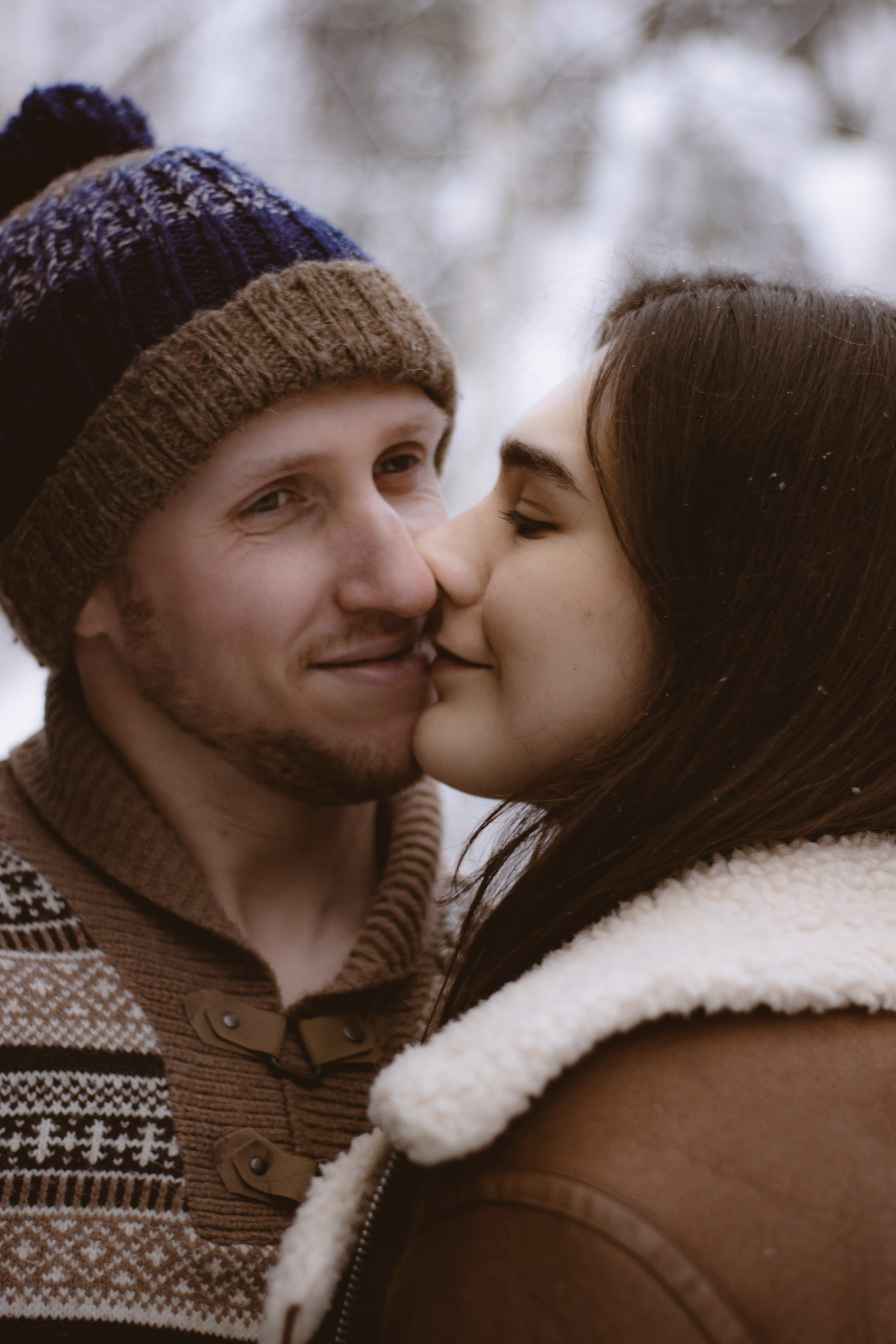 фотоссесия с парнем. Лавстори фотоссесия Петрозаводск. Зимняя фотосессия.  Новогодняя фотосессия.
