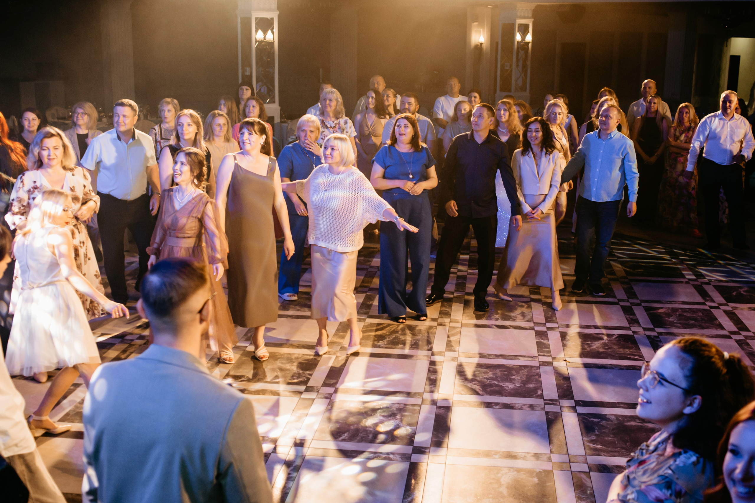 Выпускной 2025 (9класс) 124 школа. Фотограф в Челябинске Ополихина Анна