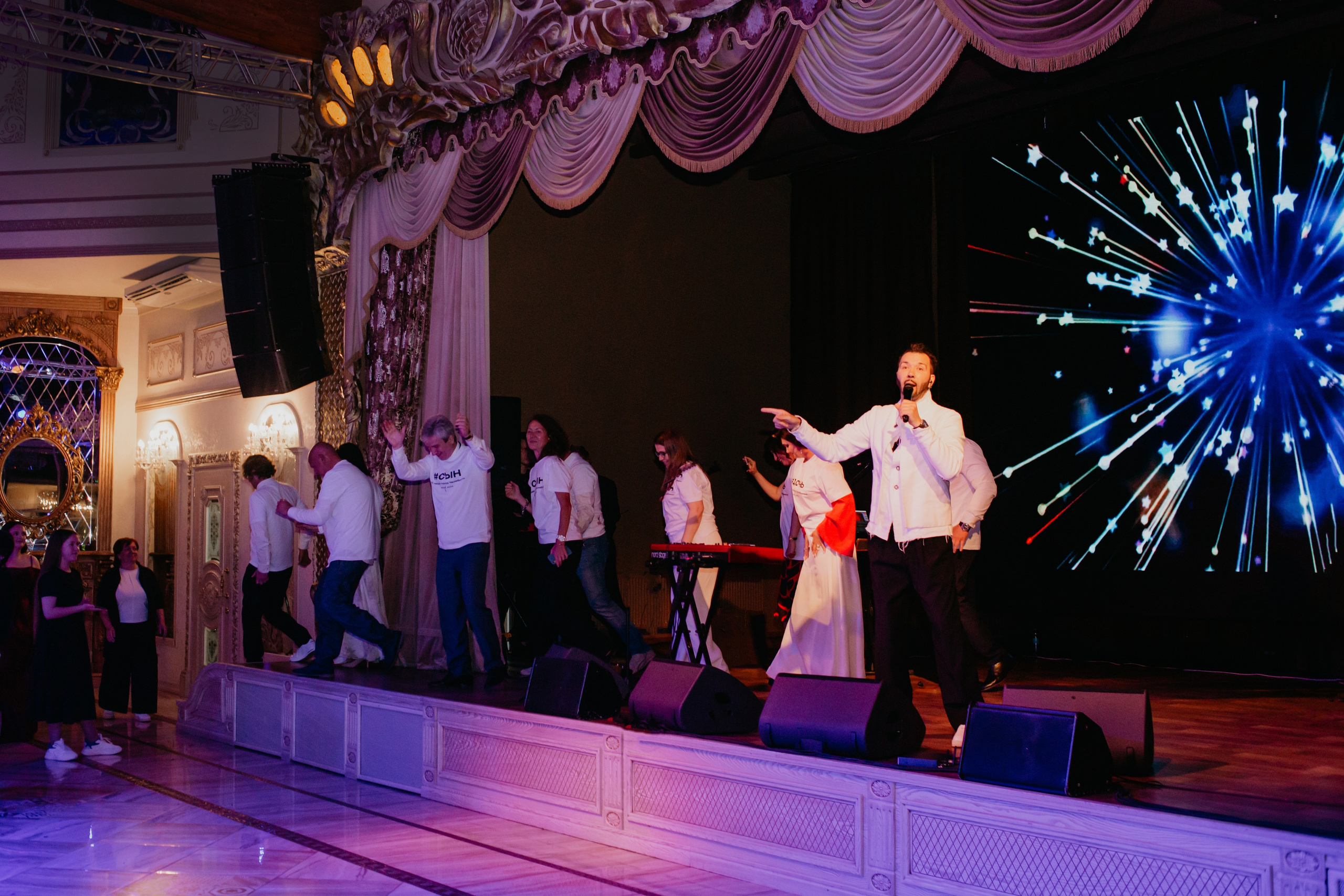 Выпускной. 11 лицей. Фотограф в Челябинске Ополихина Анна