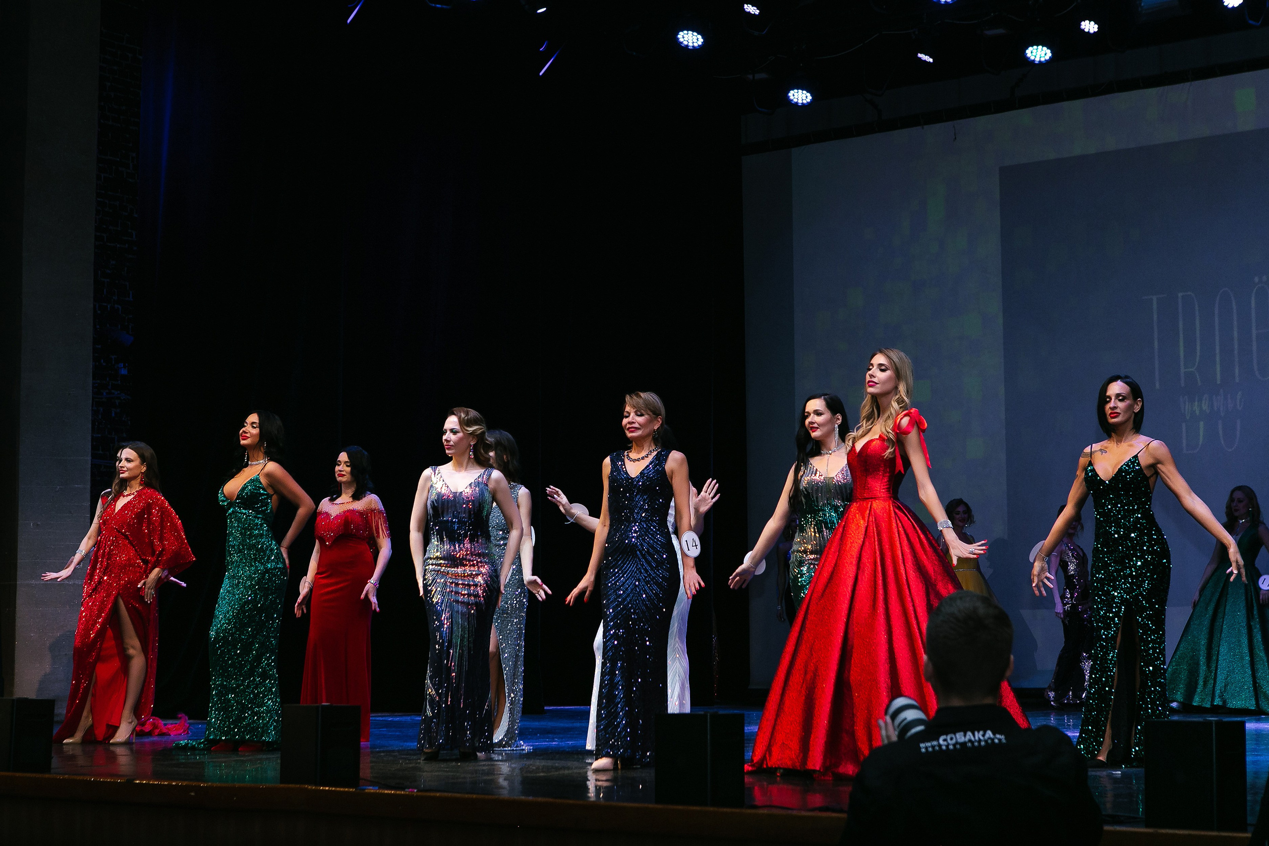 Финал Конкурса Красоты. Контент фотограф, съемка для маркетплейсов, фуд съемка и репортажи в Новосибирске Ралия Галеева