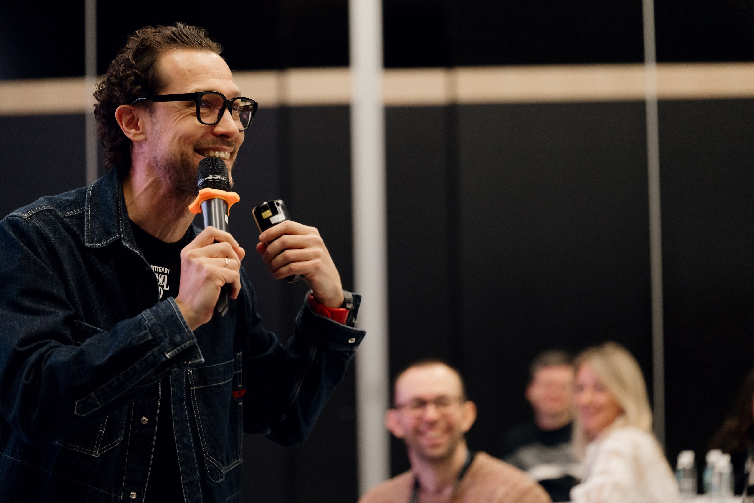 НАОМ. Репортажный фотограф в Санкт-Петербурге Евгений Перевалов