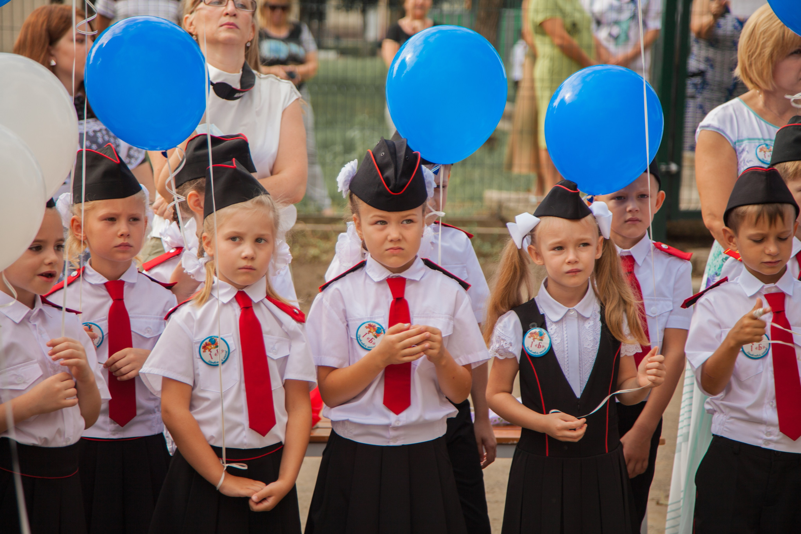 Линейка 1 сентября. Свадебный и семейный фотограф в Армавире