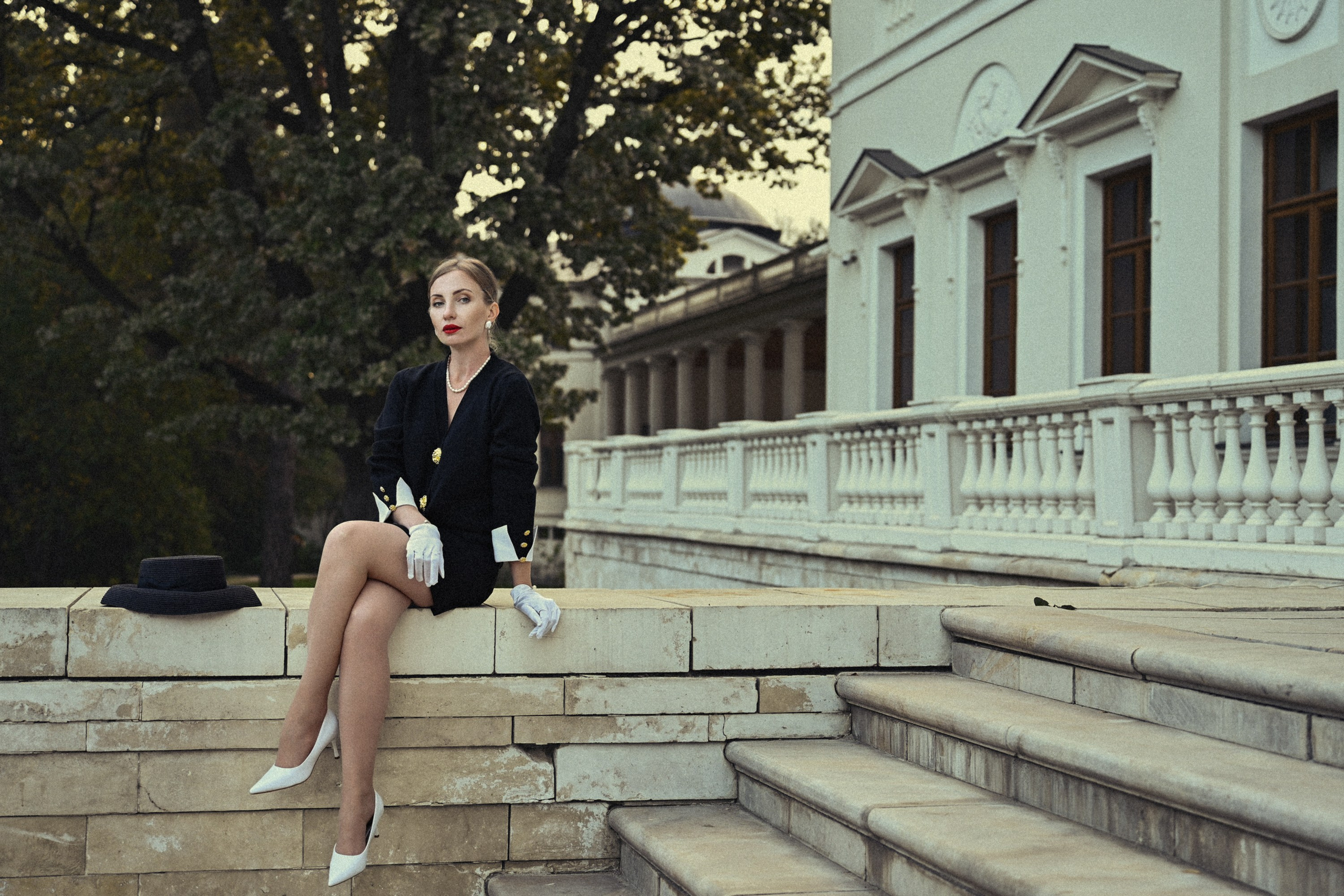 Винтажная фотосессия шикарной аристократки. Компания и фотошкола по созданию контента в Москве