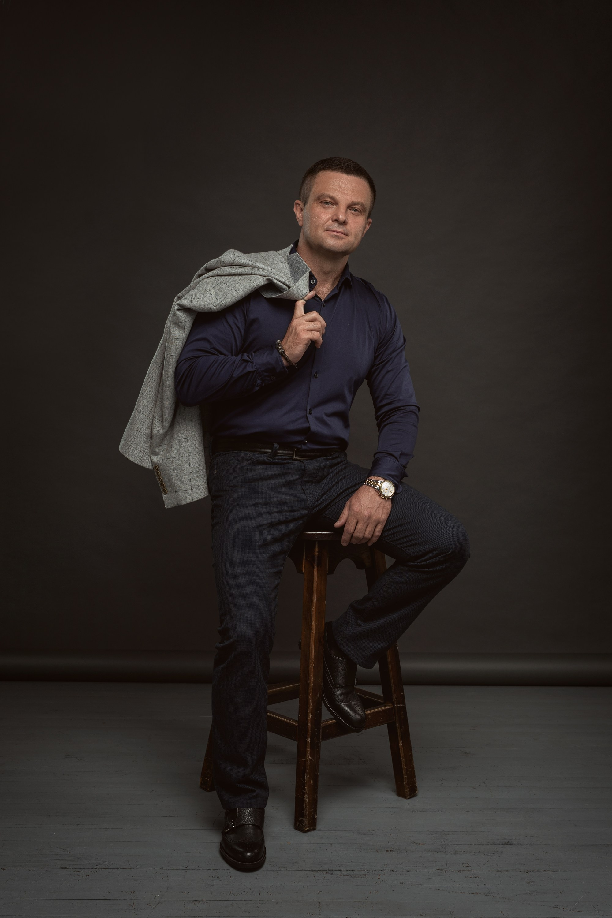 Фотосессия мужчины. Компания и фотошкола по созданию контента в Москве