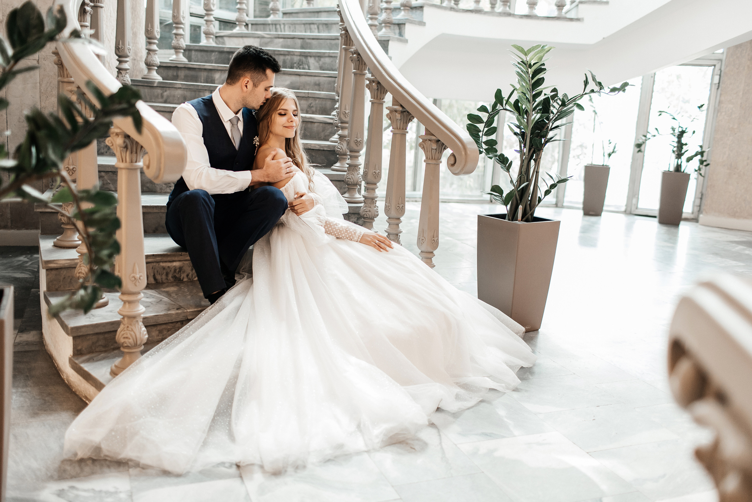 Мария и Роман (встреча + ЗАГС + прогулка). Фотограф в Москве Екатерина Потапова