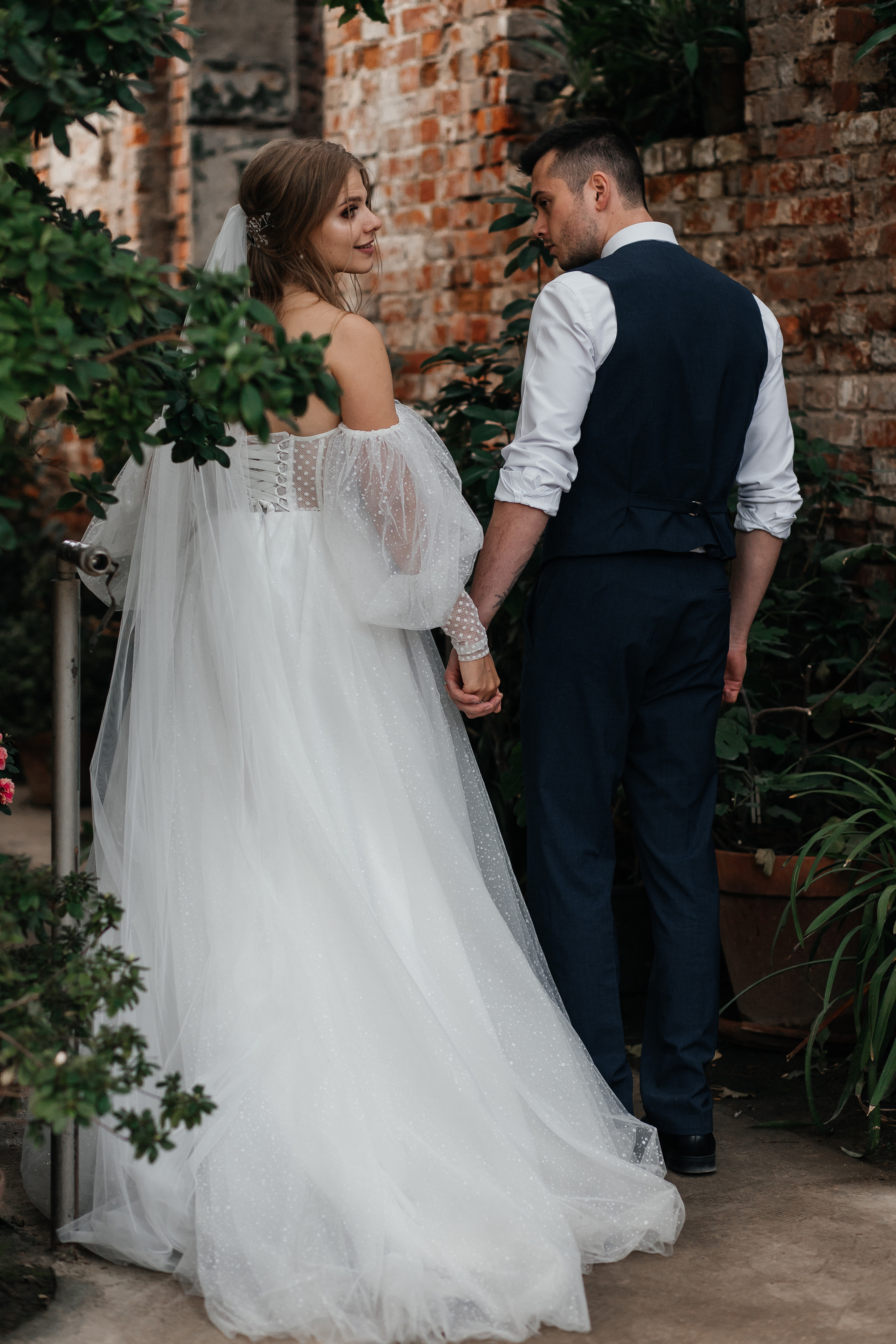 Мария и Роман (встреча + ЗАГС + прогулка). Фотограф в Москве Екатерина Потапова