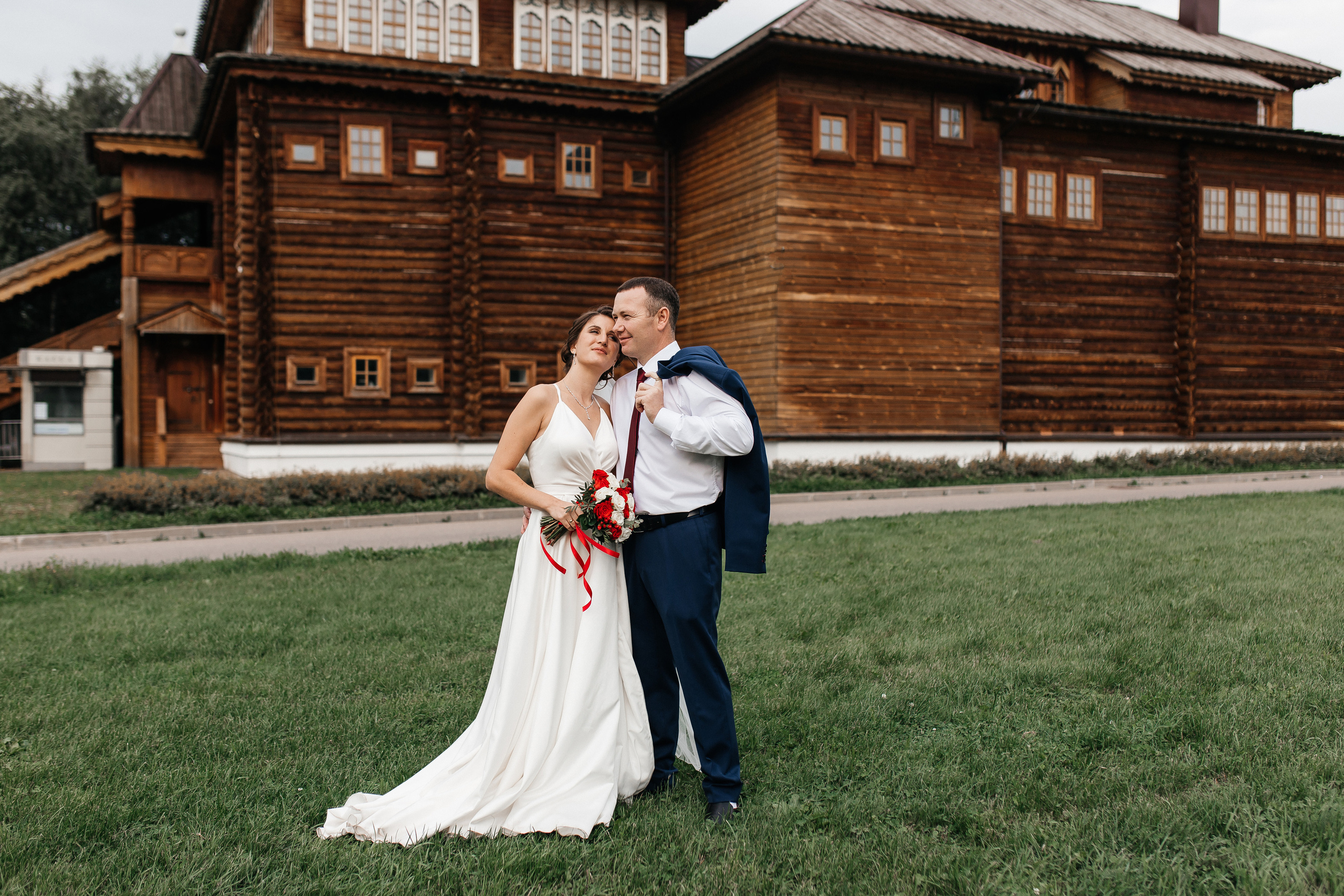 Александр и Александра (ЗАГС + прогулка). Фотограф в Москве Екатерина Потапова