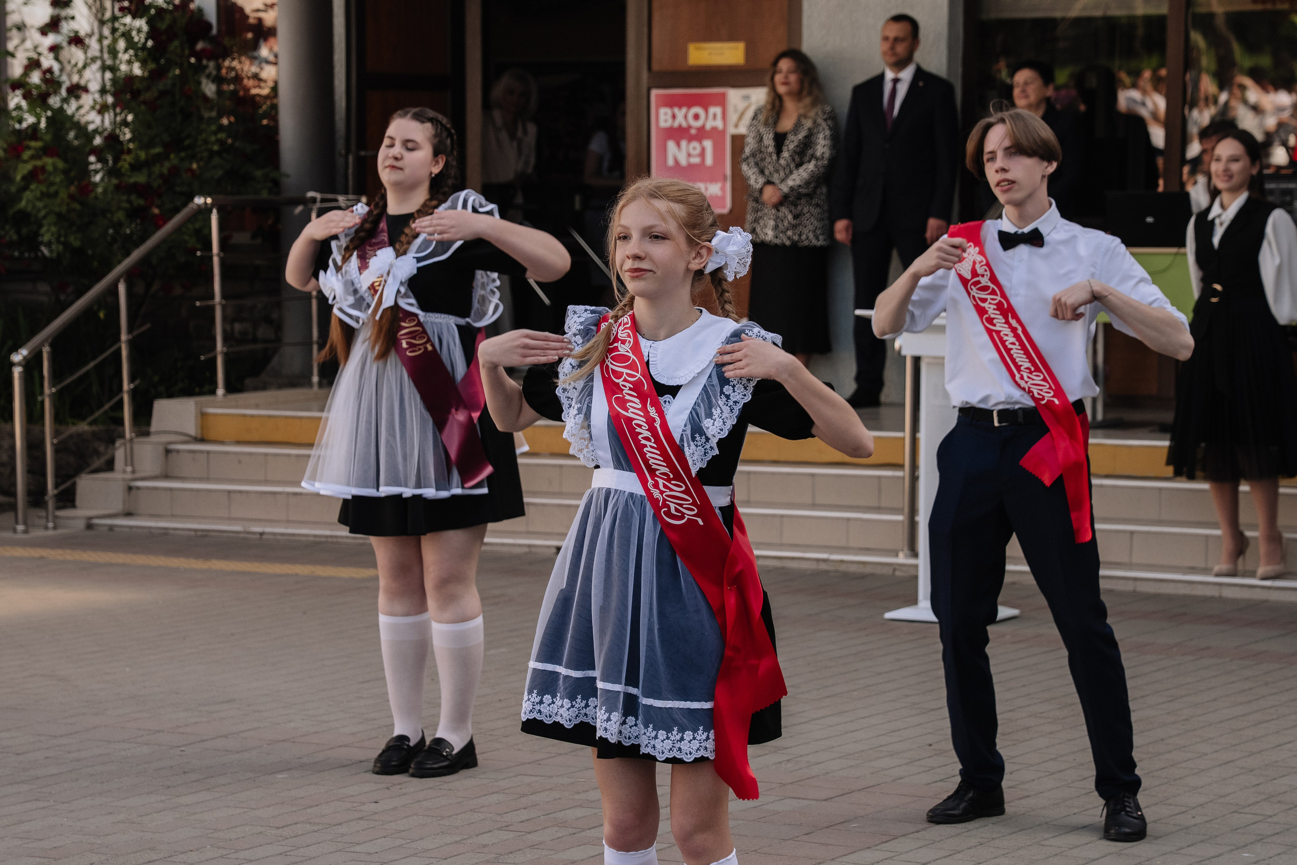 11 класс 40 школа. Выпускные альбомы Натальи Бутко: Новороссийск, Анапа, Геленджик