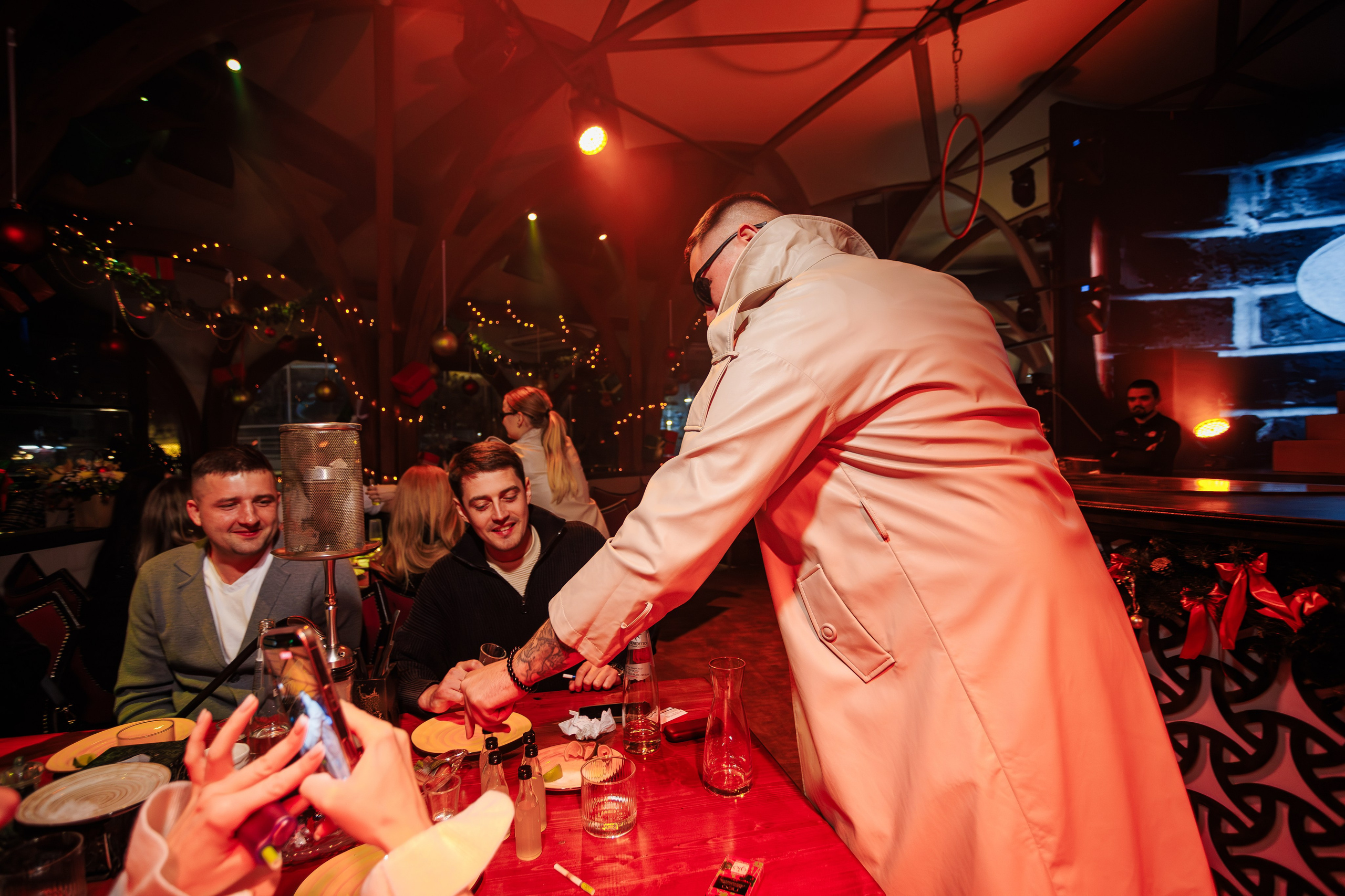 Городской корпоратив в PTIZZA_Ялта_29.12.2025. Аминов Руслан | Фотограф