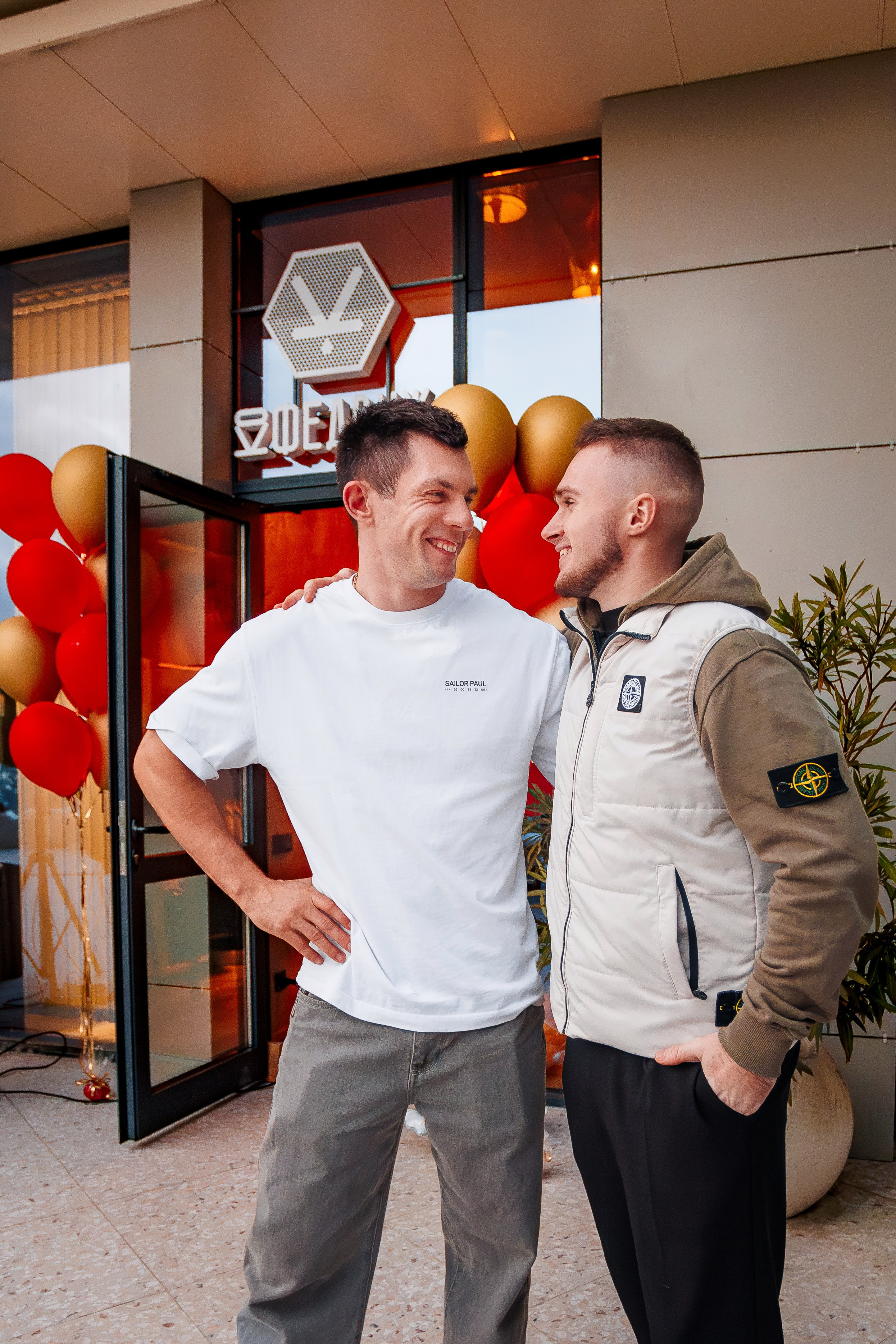 10 лет проекту «КОФЕДВИЖ» и открытие новой кофейни_Ялта_19.12.2025. Аминов Руслан | Фотограф