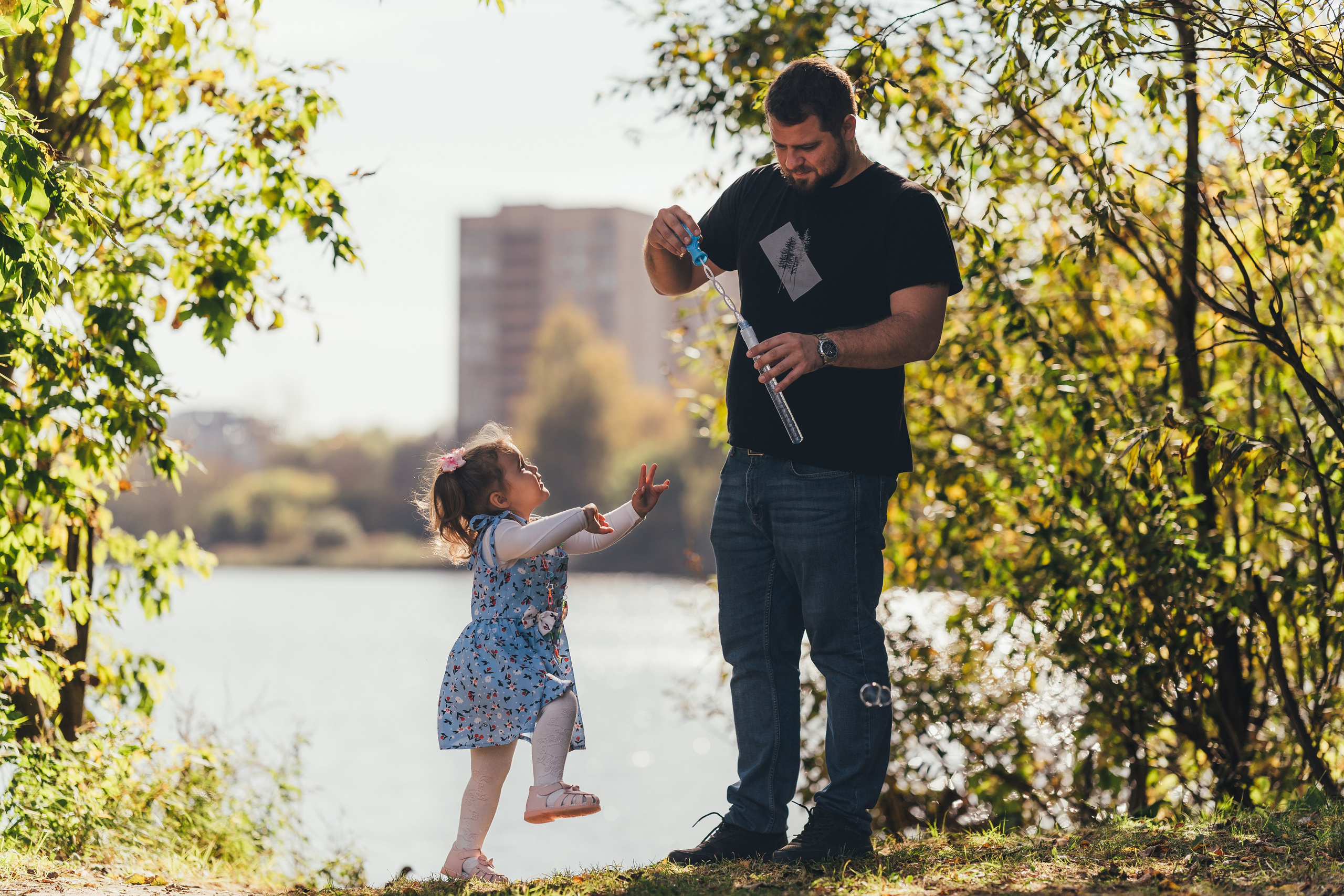 Денис с дочкой, Балашиха, парк Пехорка. Наталья Дукалова фотограф Щелково Королев Пушкино Москва Балашиха