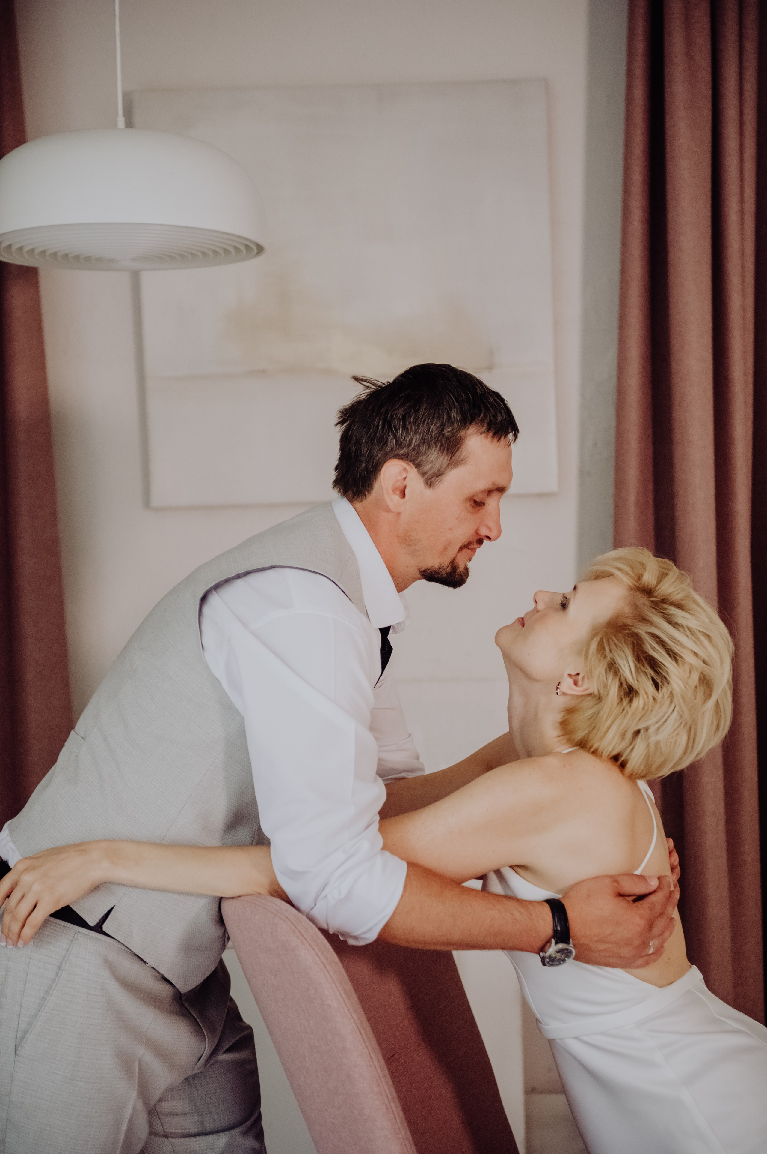 Саша и Женя. Семейный и женский фотограф, контент фотосессия в Екатеринбурге