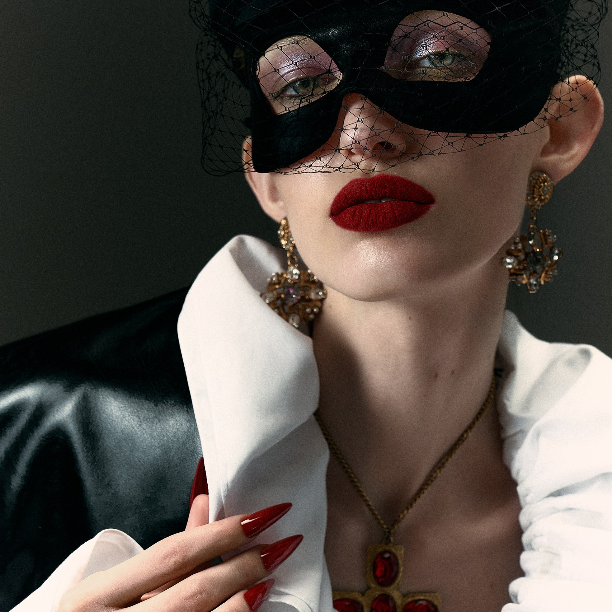 До/После. VINSKIH: Retouching & Postproduction Studio