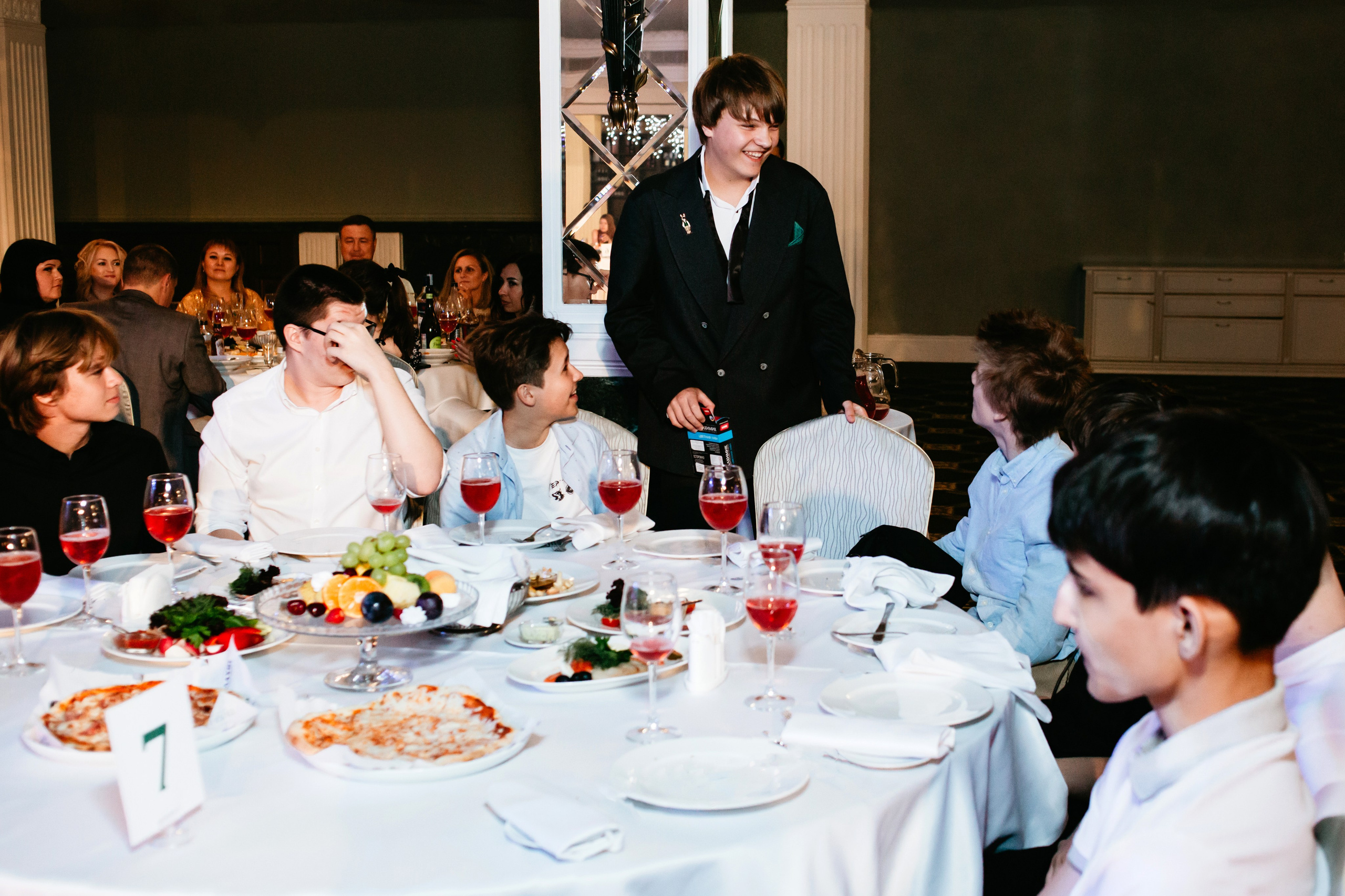 Выпускной 2025 (9класс) 124 школа. Фотограф в Челябинске Ополихина Анна