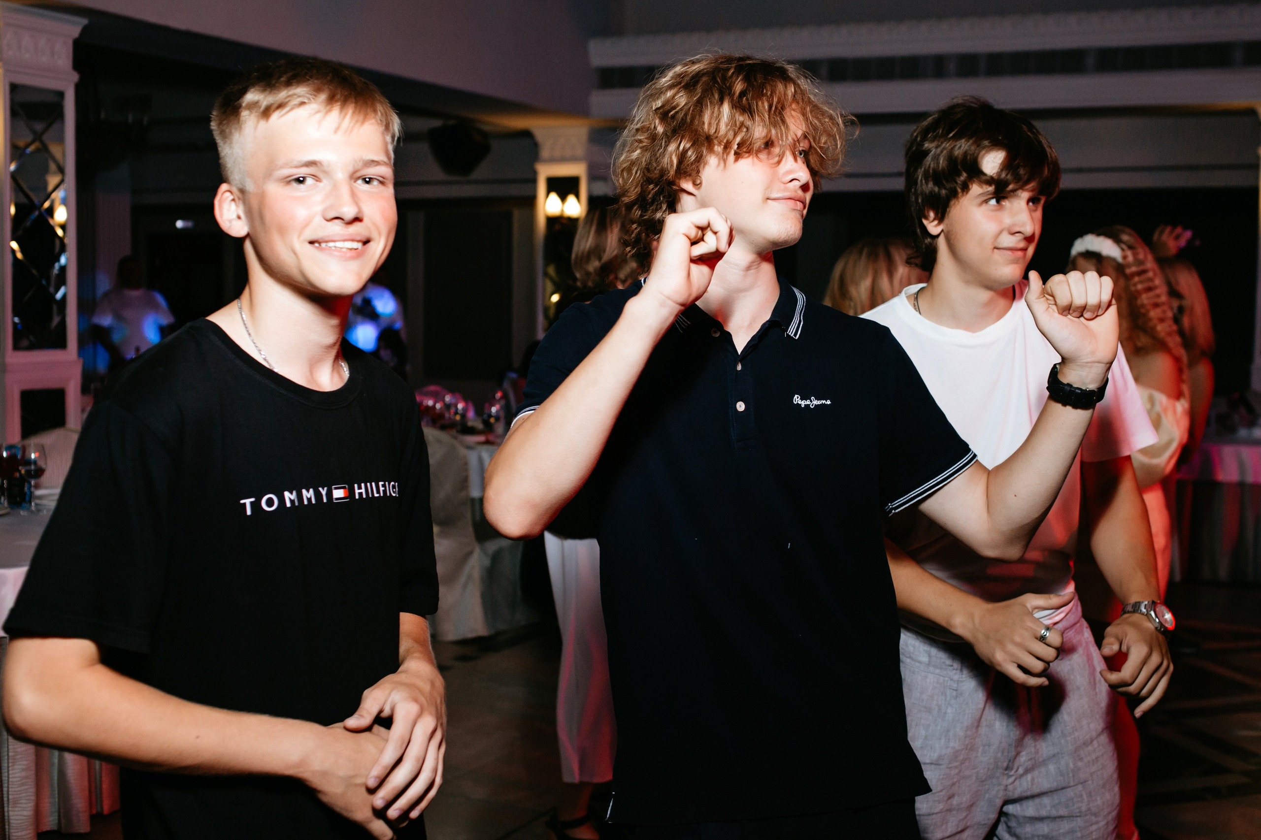 Выпускной 2025 (9класс) 124 школа. Фотограф в Челябинске Ополихина Анна