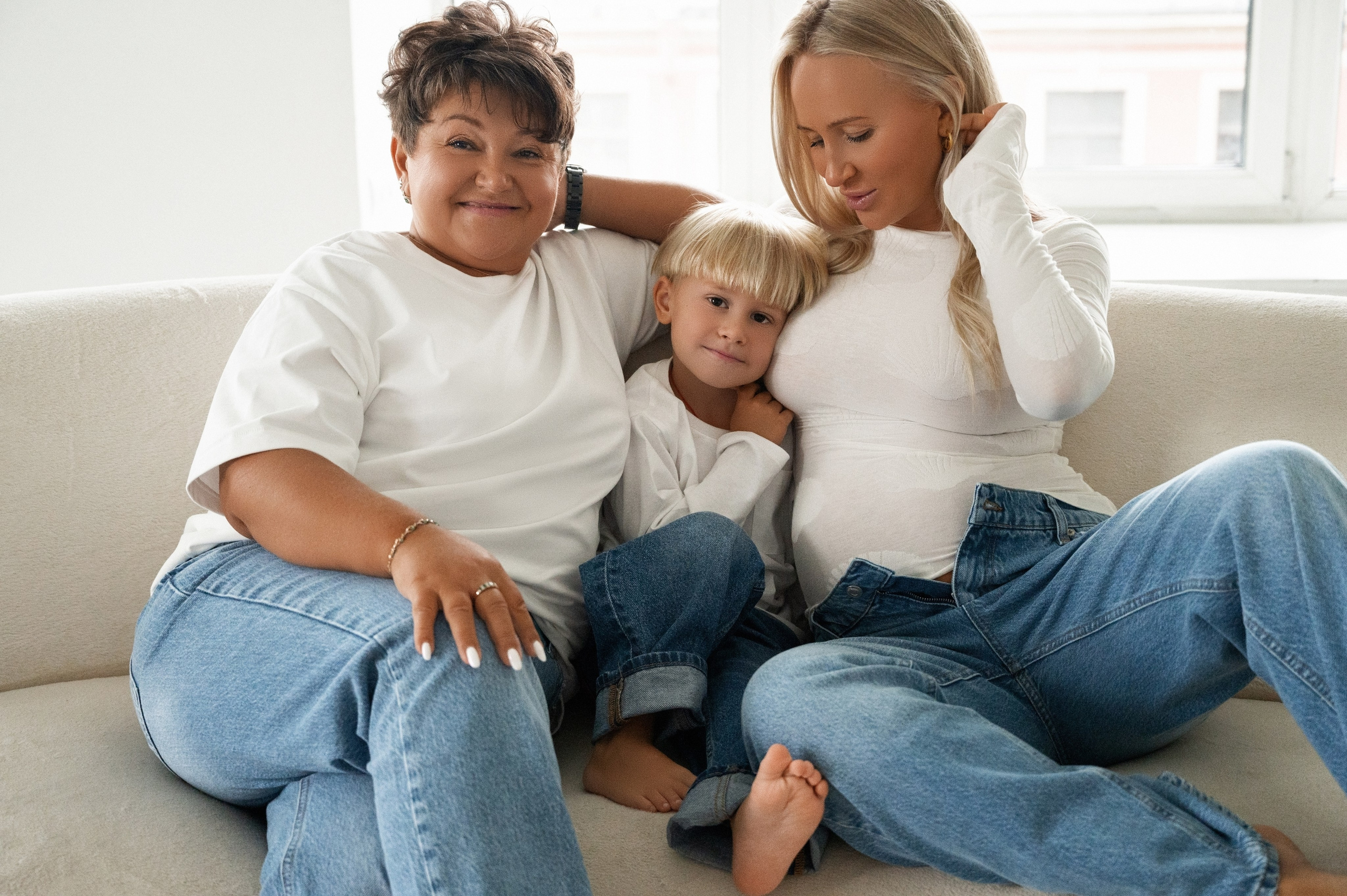 Профессиональный семейный и беременный фотограф в Санкт-Петербурге — Маргарита Иванова. Индивидуальные фотосессии под ключ: от образа до гот. Профессиональный фотограф беременности в СПБ. Стильные фотосессии беременности в стиле минимализм и классическая фотография