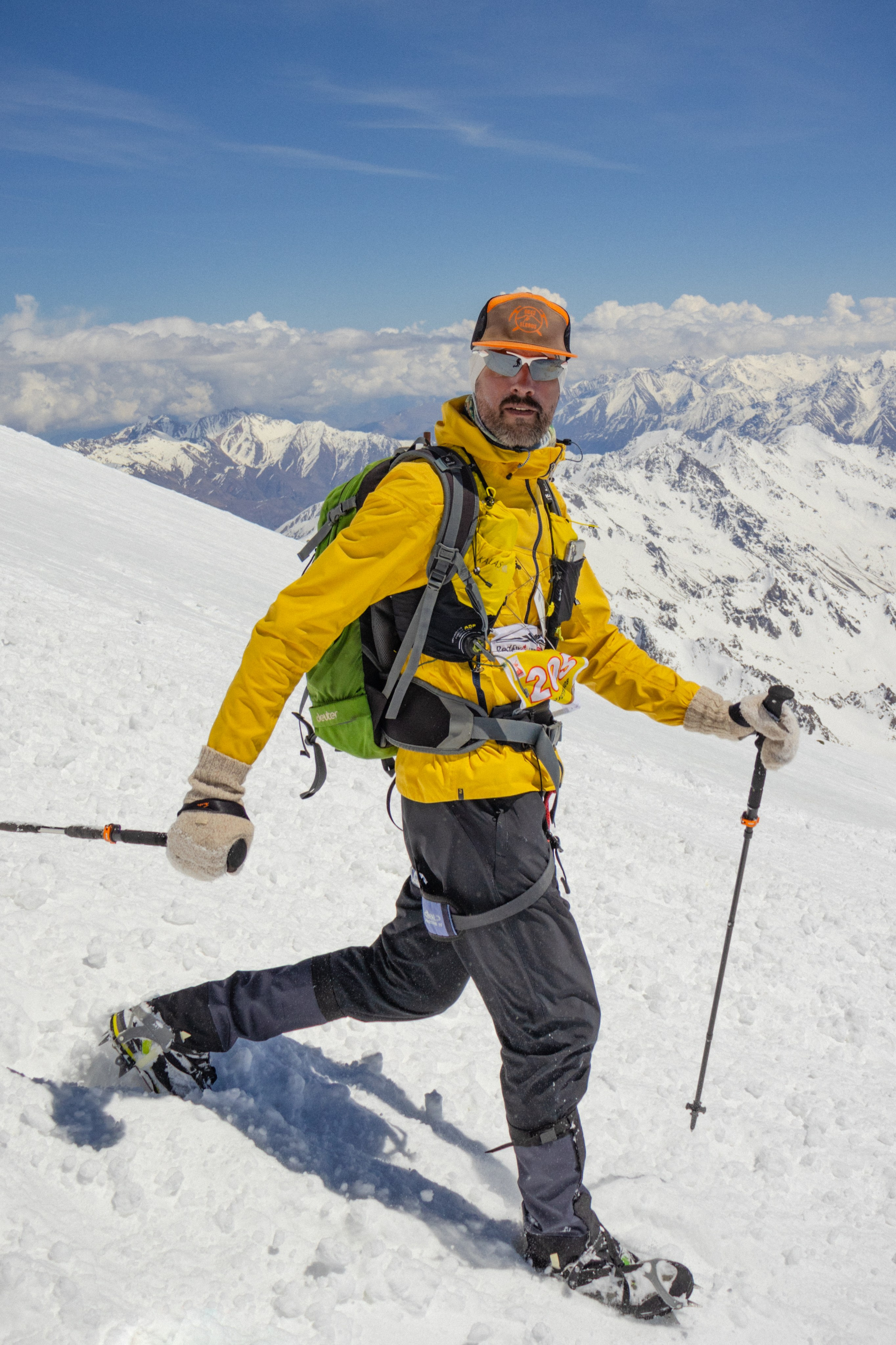 Скайранинг. Фотограф на трекинг и восхождение Эльбрус, Приэльбрусье. Елизавета Бобок