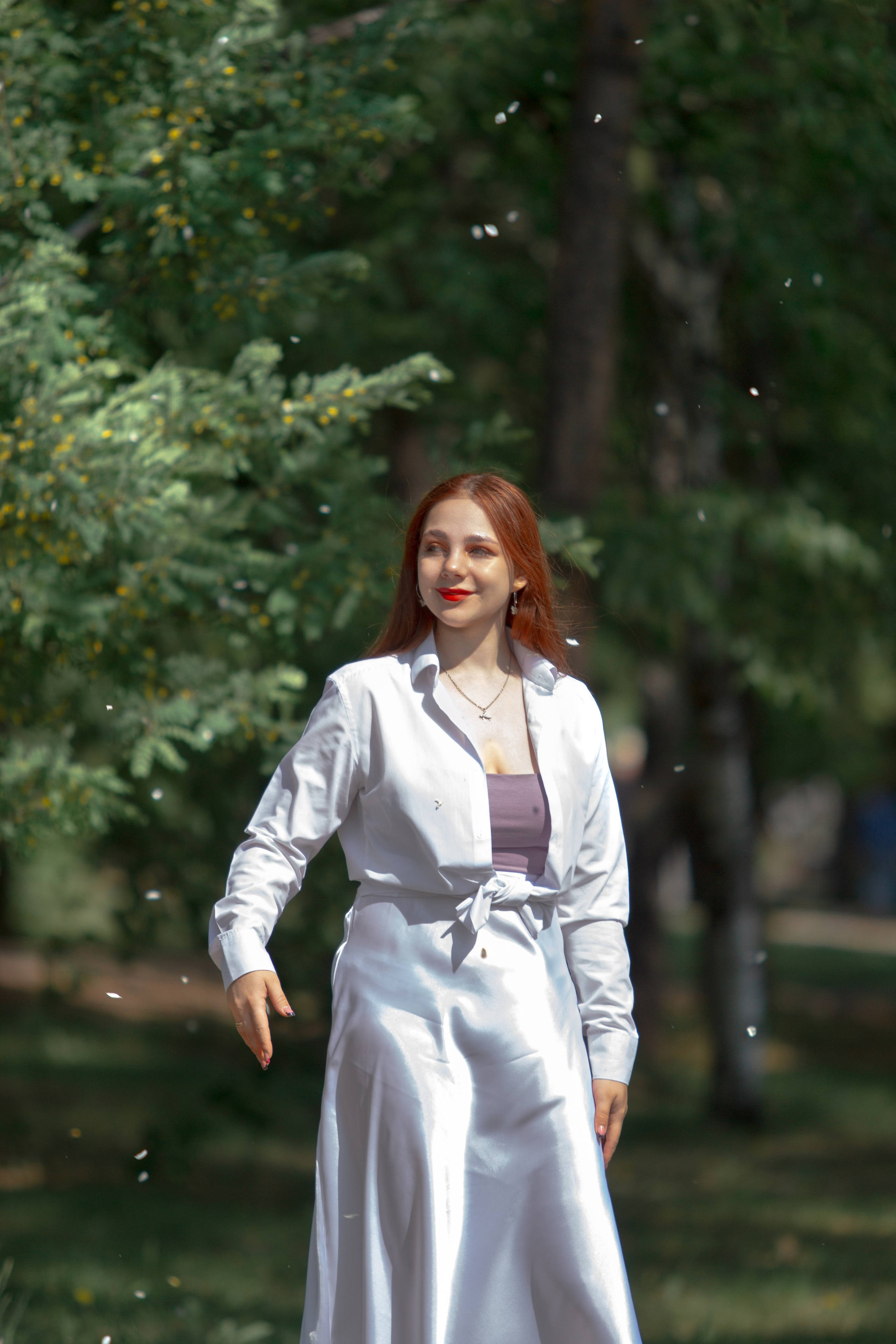 Яблони в саду. Арт-фотограф Крис Л. в Тобольске: портрет, семейные, свадьбы