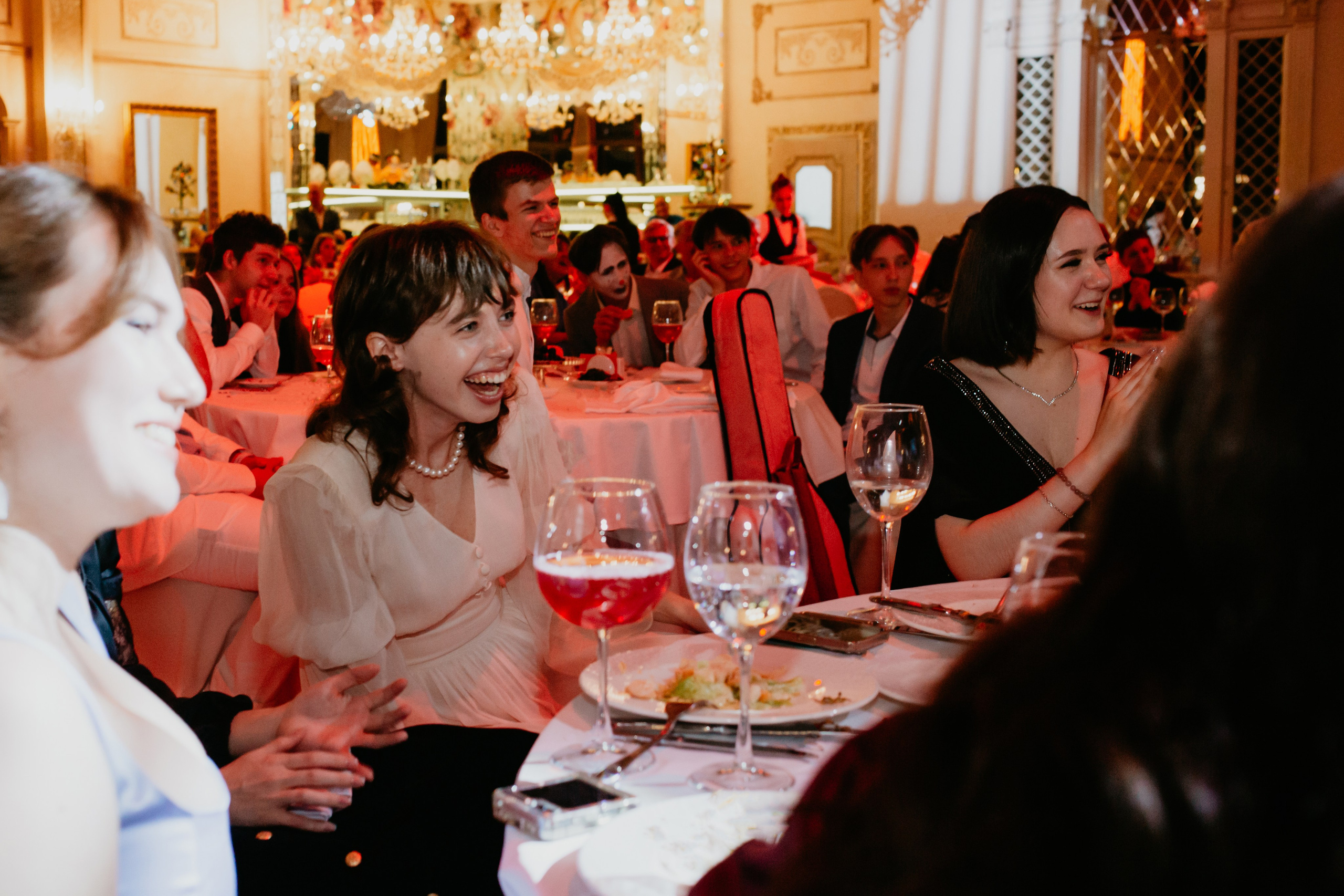 Выпускной. 11 лицей. Фотограф в Челябинске Ополихина Анна