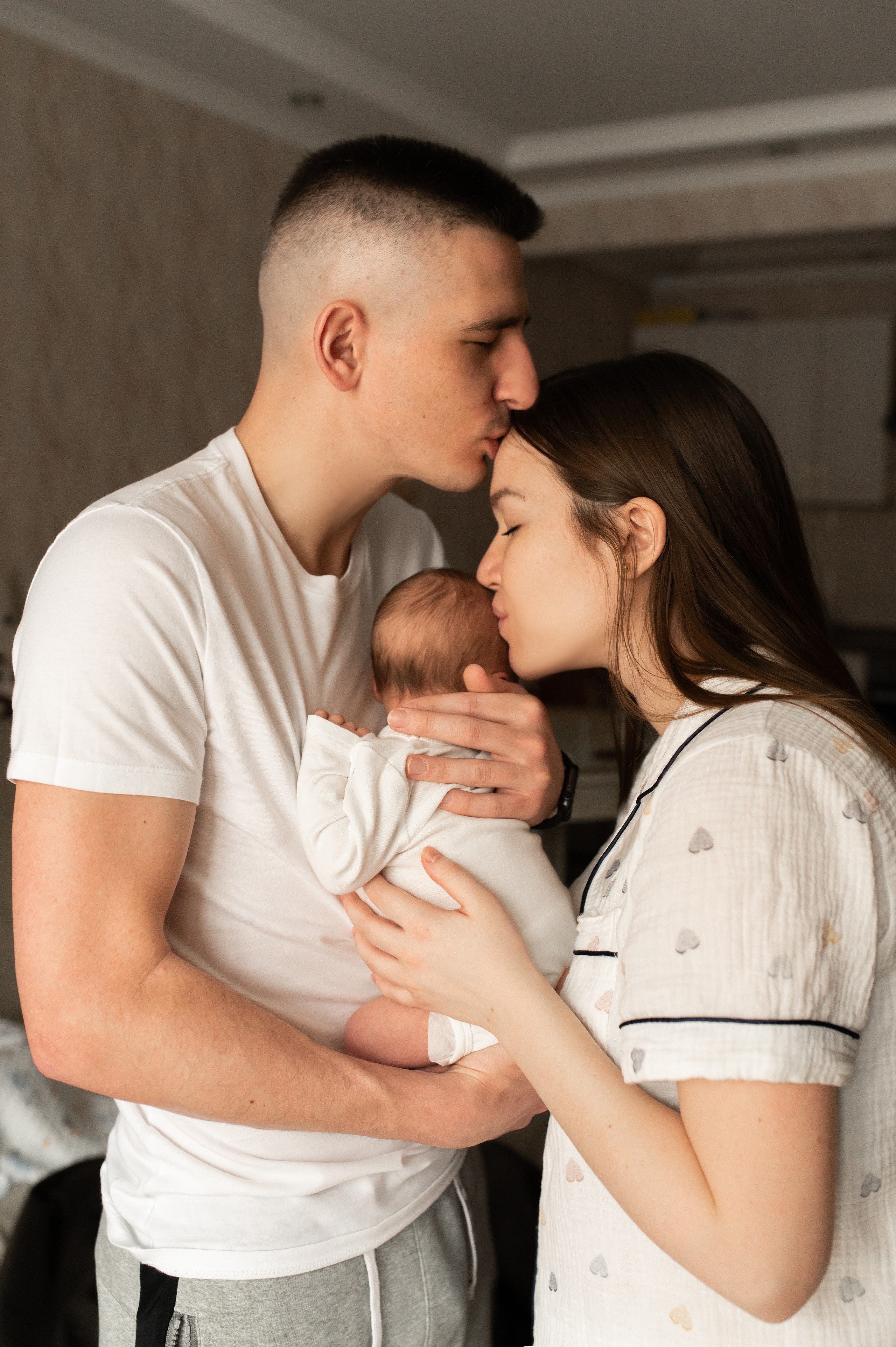 Домашняя съемка с новорождённым. Семейный фотограф в Москве Ольга Барсукова