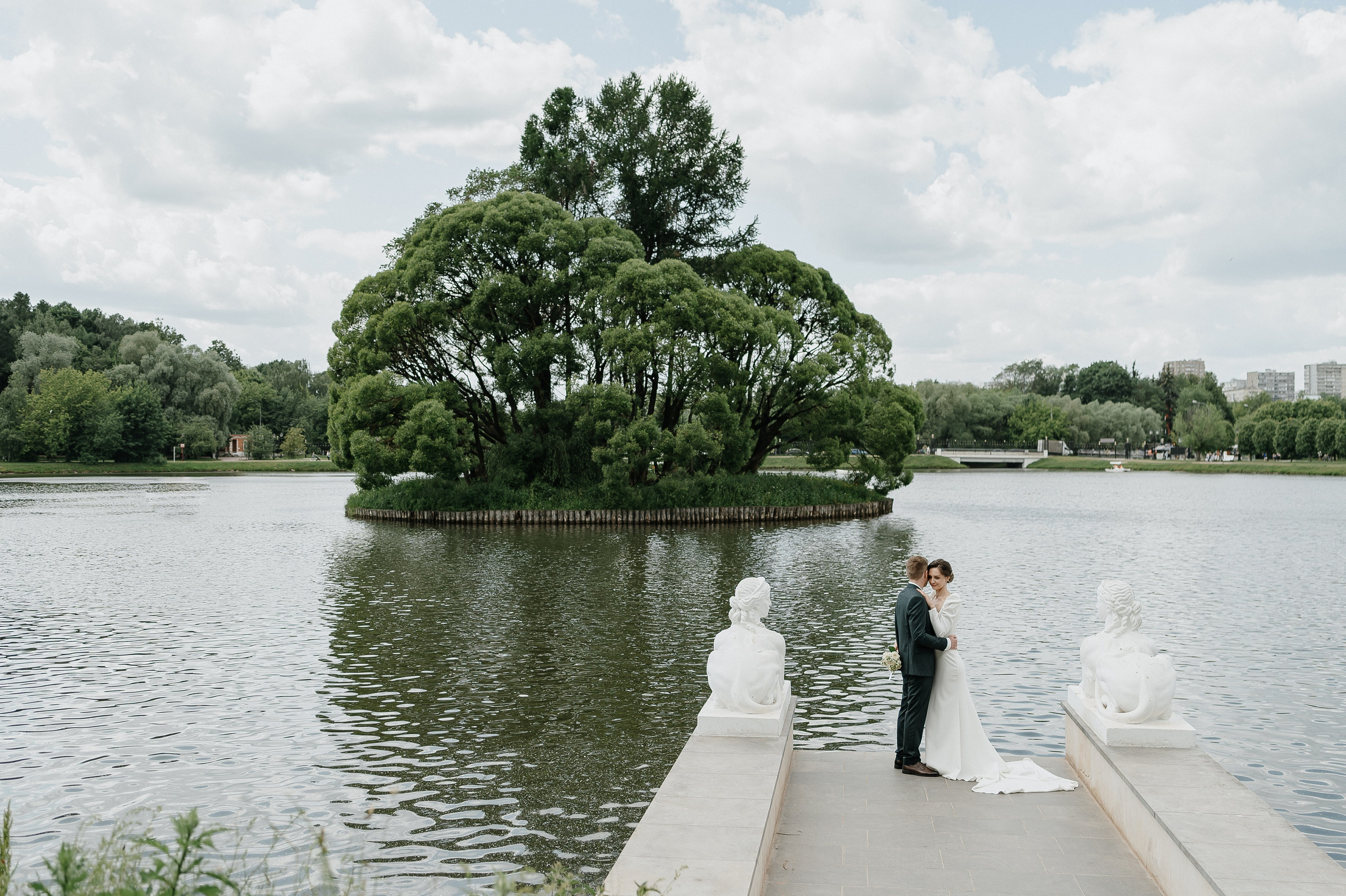 Свадебные сборы и фотосессия в отеле Милан. Свадебный фотограф Москва — Сергей и Татьяна