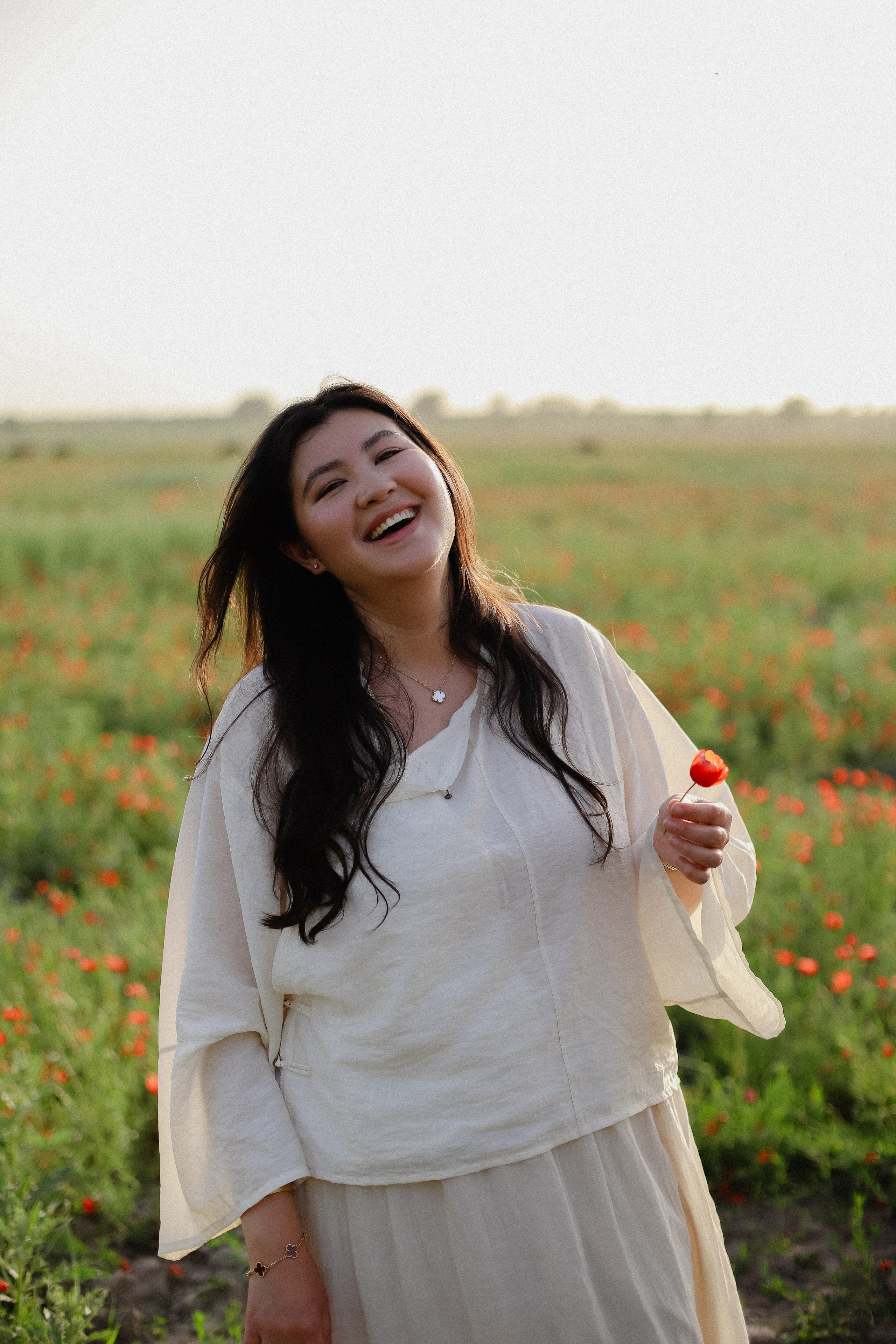 В маках. Фотограф в Алматы и Москве Даша Пушкина