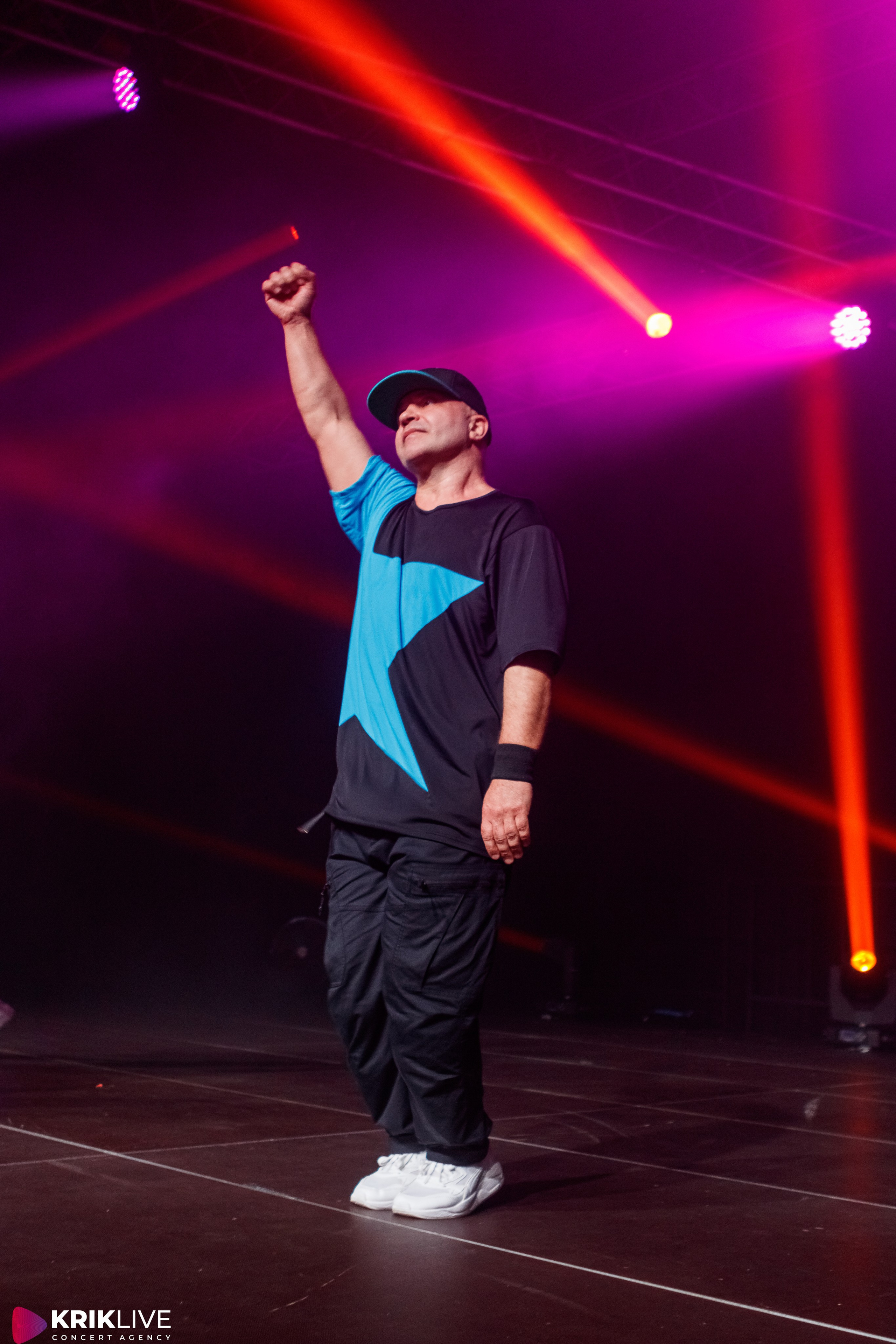 Дискач 90-х. Портретный и пейзажный фотограф Никита Павлов