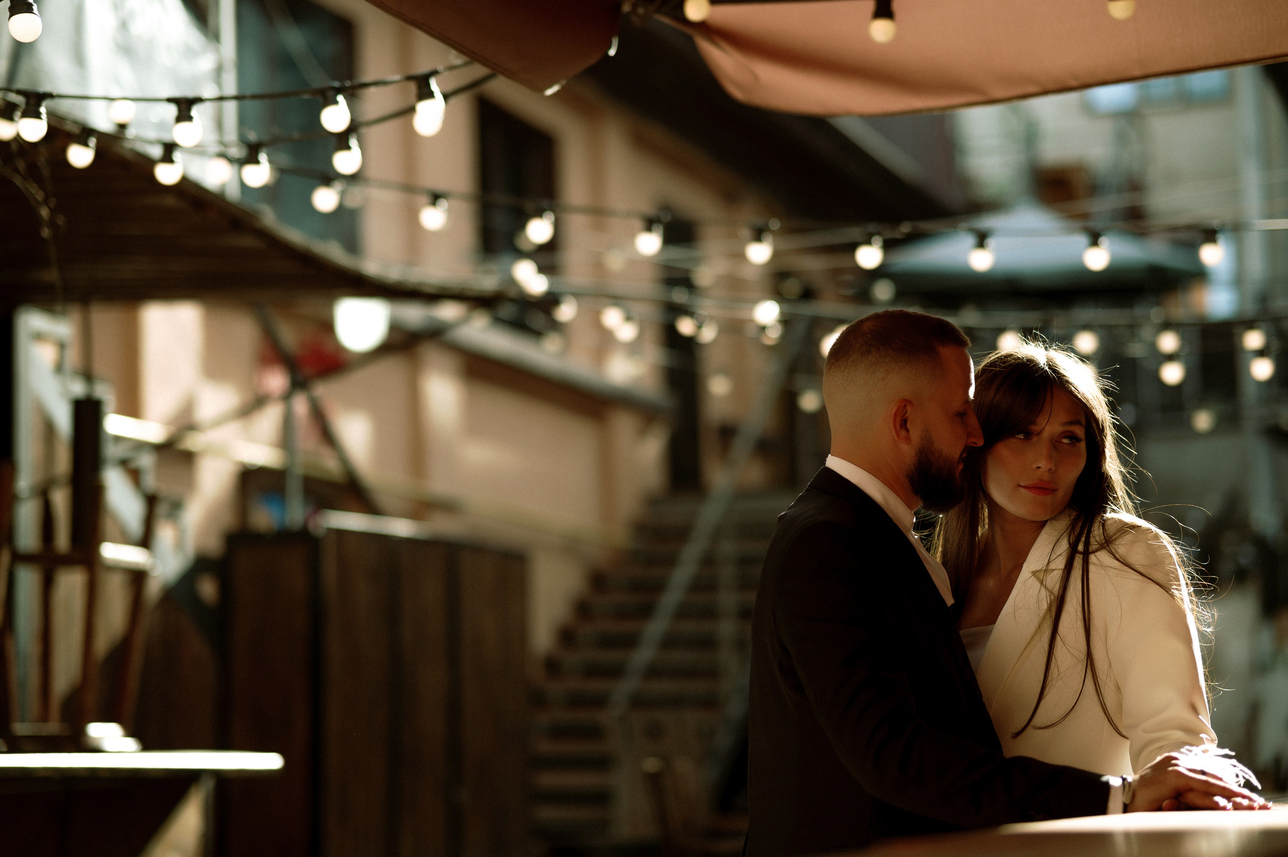 Astrakhan street wedding. Wedding photographer