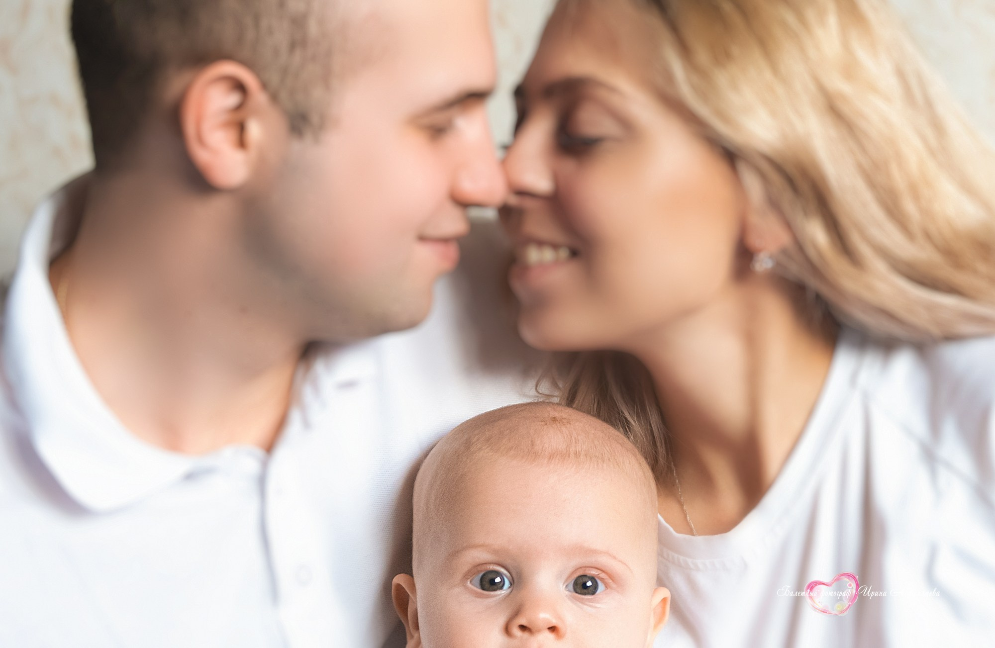 Семейная фотосессия Мирон 5 мес
